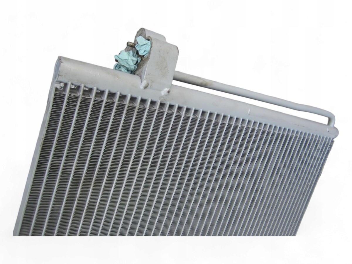 RADIATEUR CLIMATISATION BMW E65 750I ESSENCE LIFT LCI