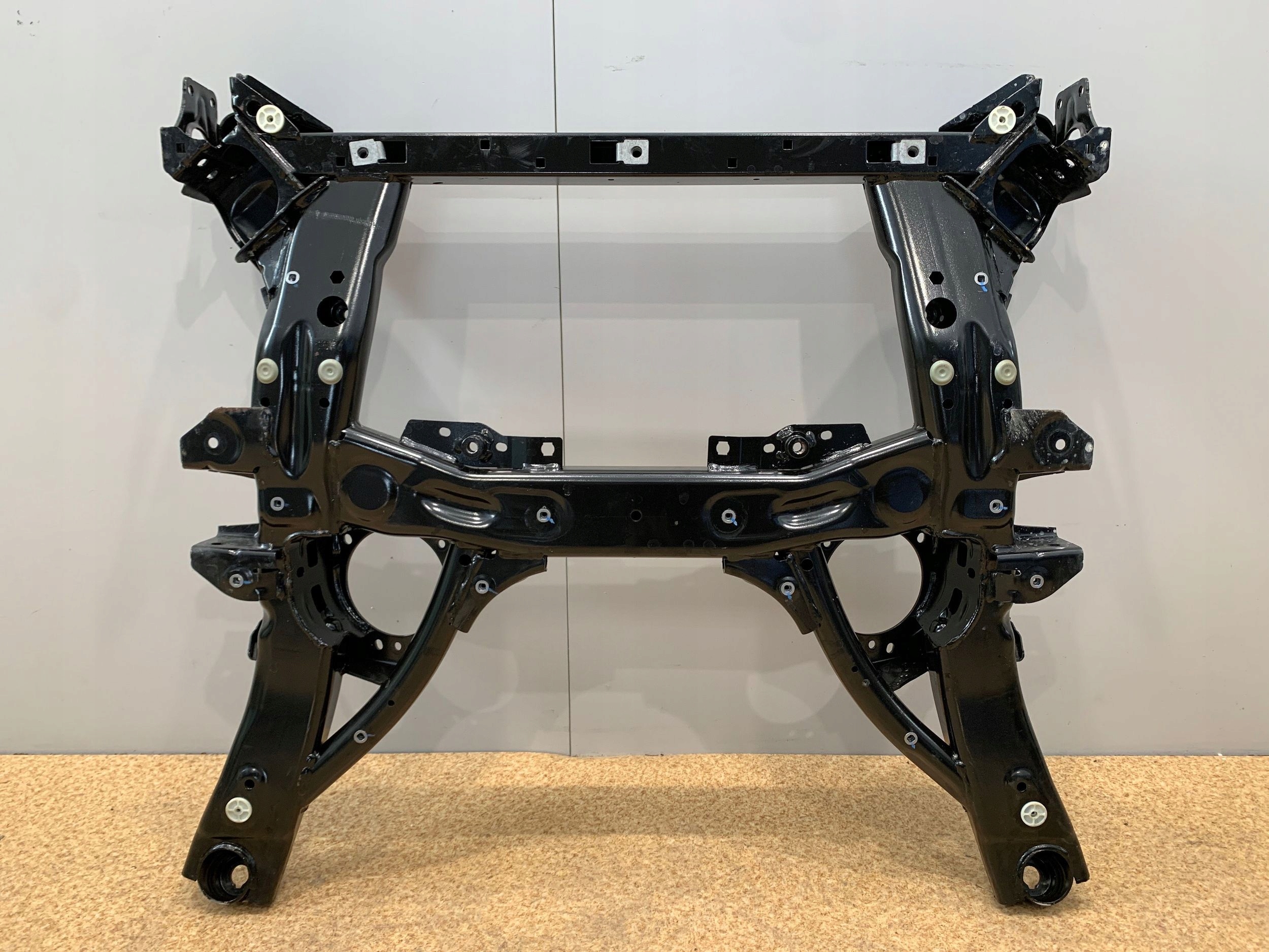 BMW 3 G20 G21 SANKI BELKA KOŁYSKA PRZÓD RWD 6877319 Typ samochodu Samochody osobowe