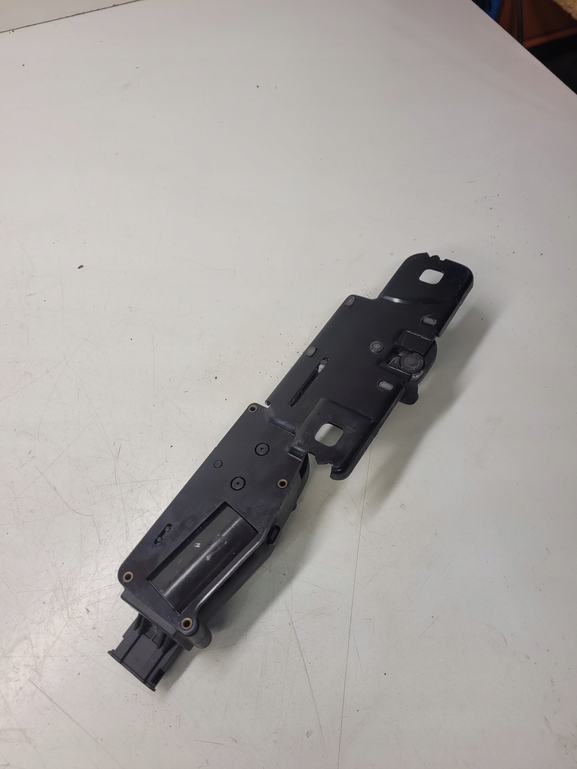 Dämpfer DOCIAG heckklappe heck AUDI A6 A7 A8 4H0827383