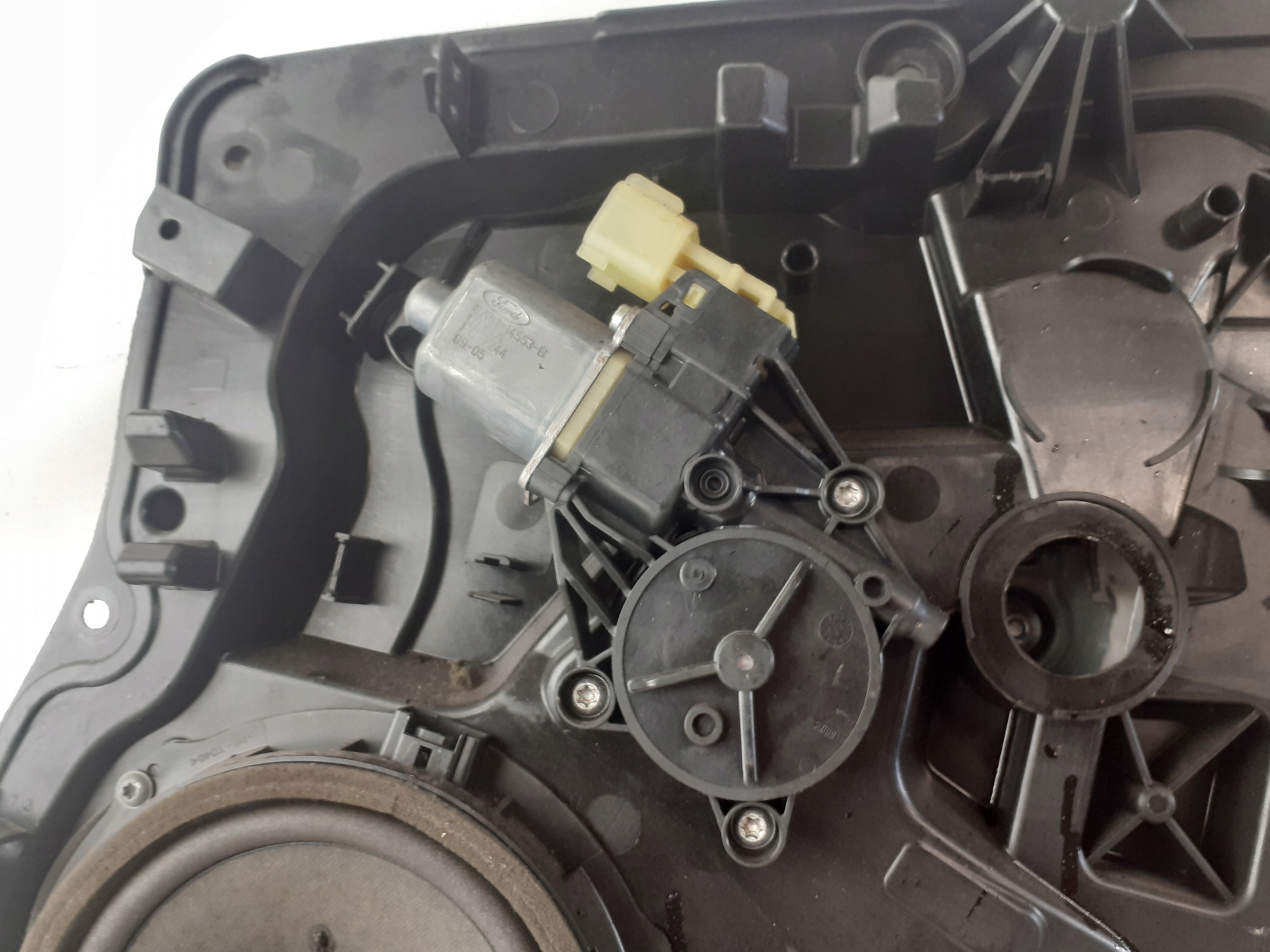 window regulator right front Ford Fiesta MK7
