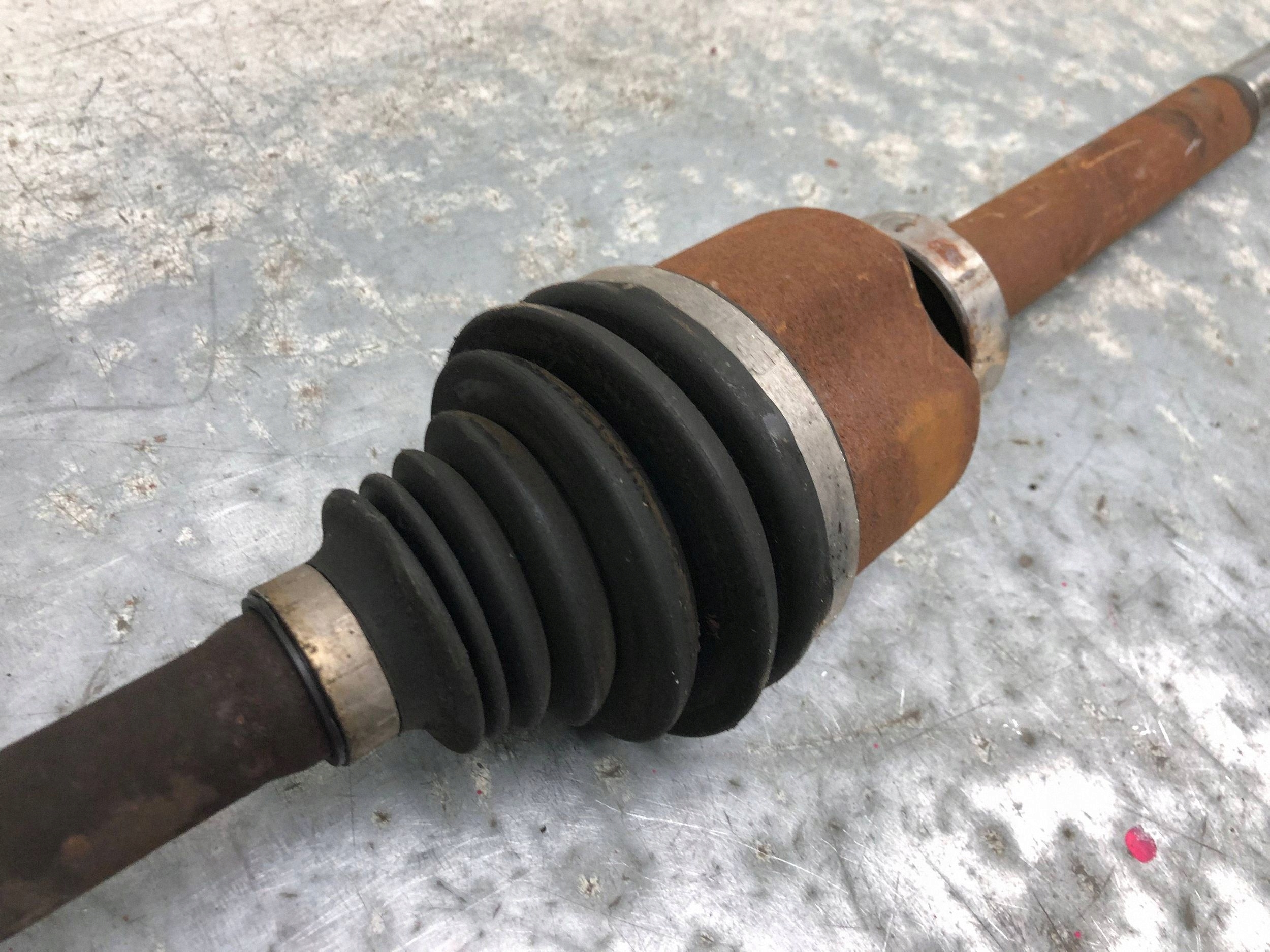 semi-axis right RENAULT TRAFIC III 13262124