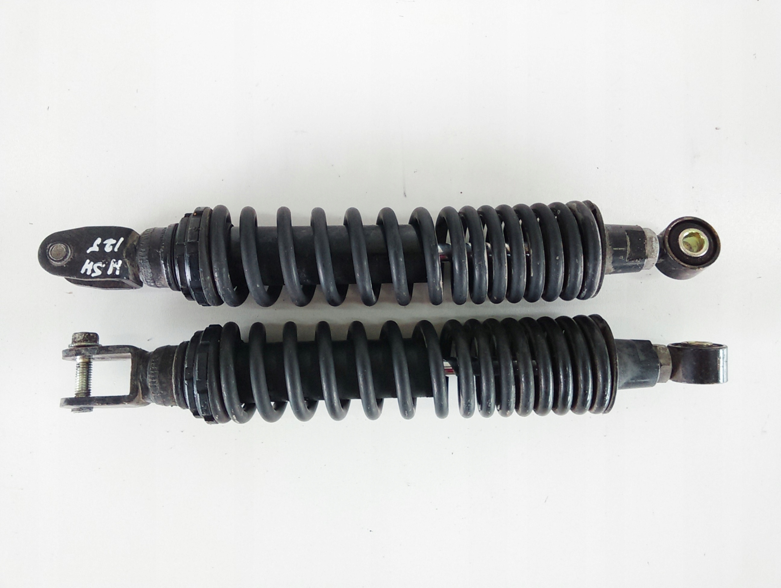 123456728 - HONDA SH 150 Амортизатори задні задні