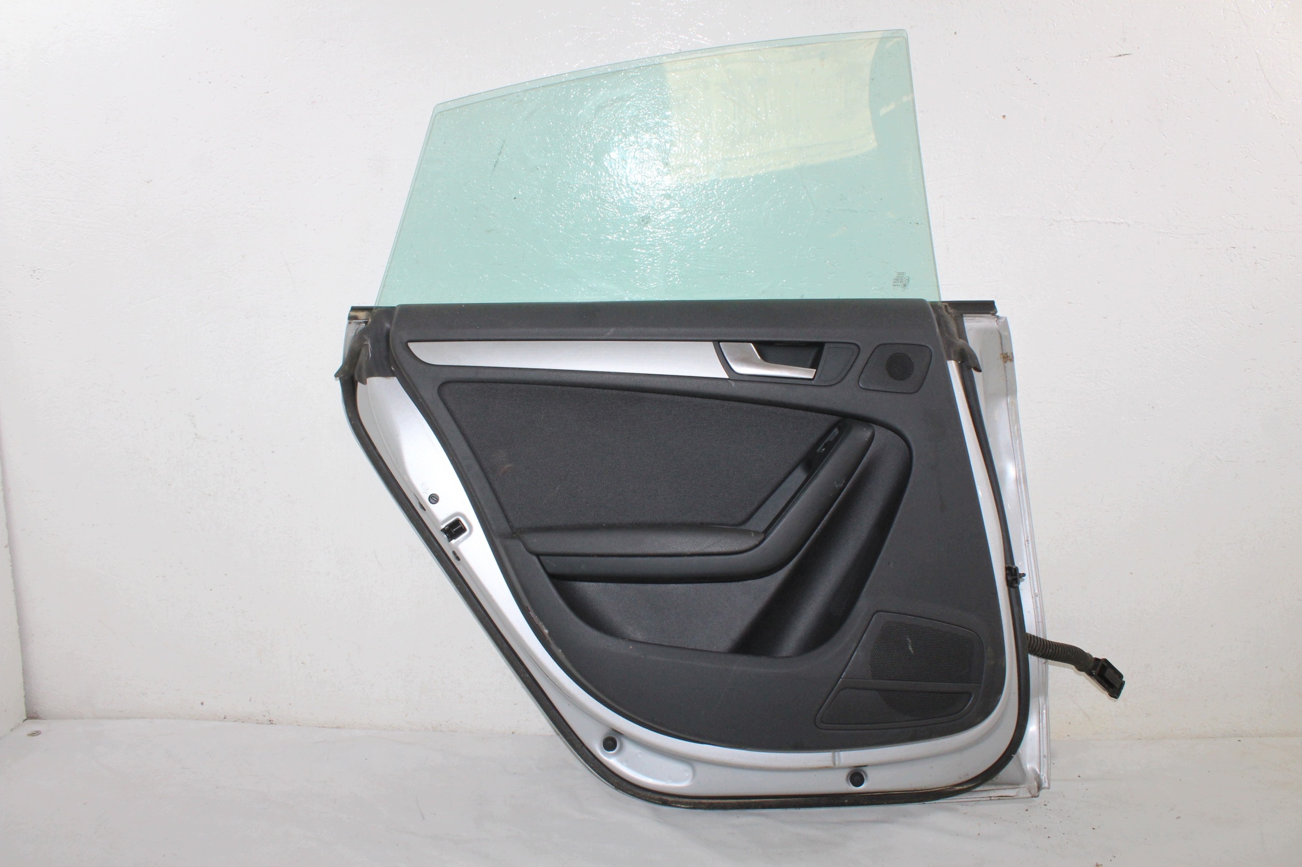 Audi A5 8T Sportback door left rear part rear. LX7W