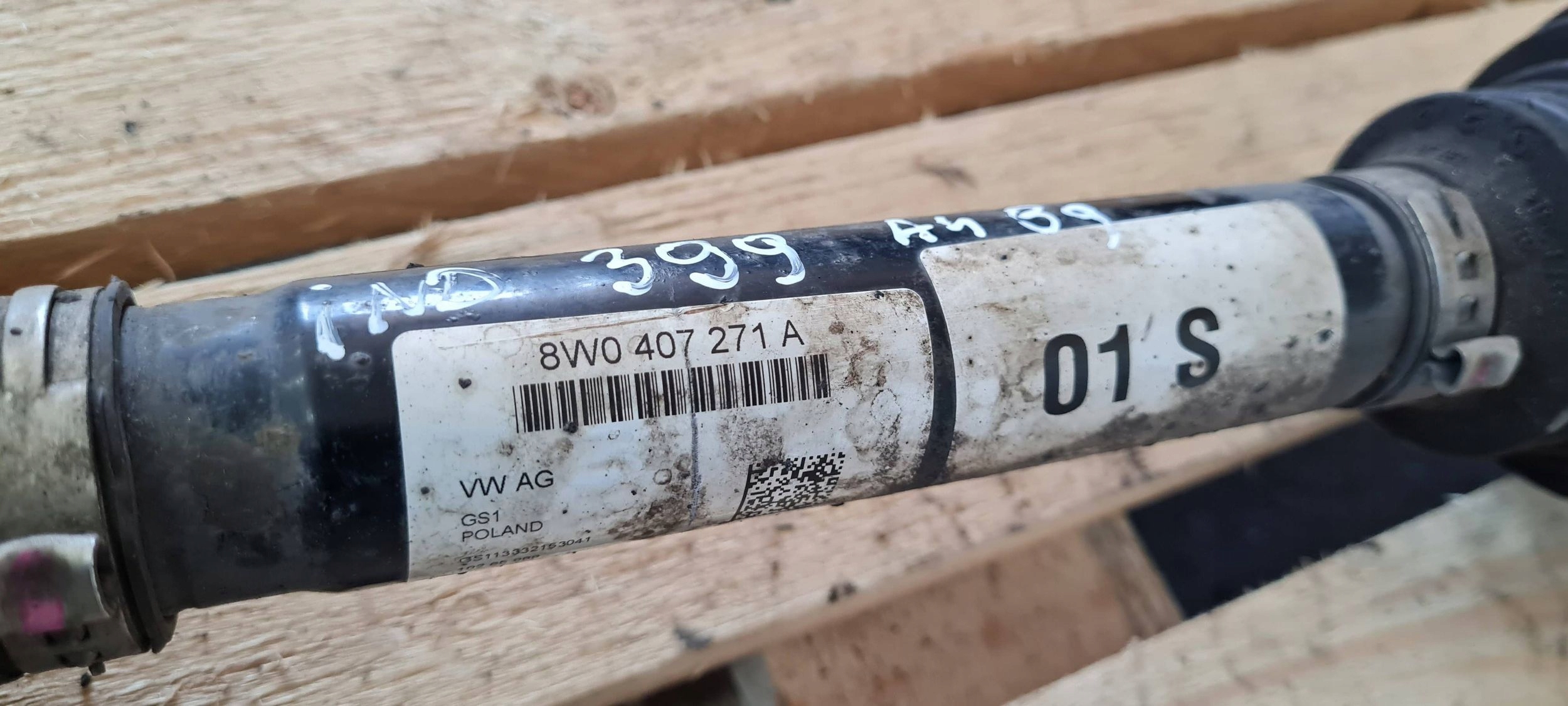 A4 B9 8W semi-axis left right front 2.0 TDI 8W0407271A A5 8W
