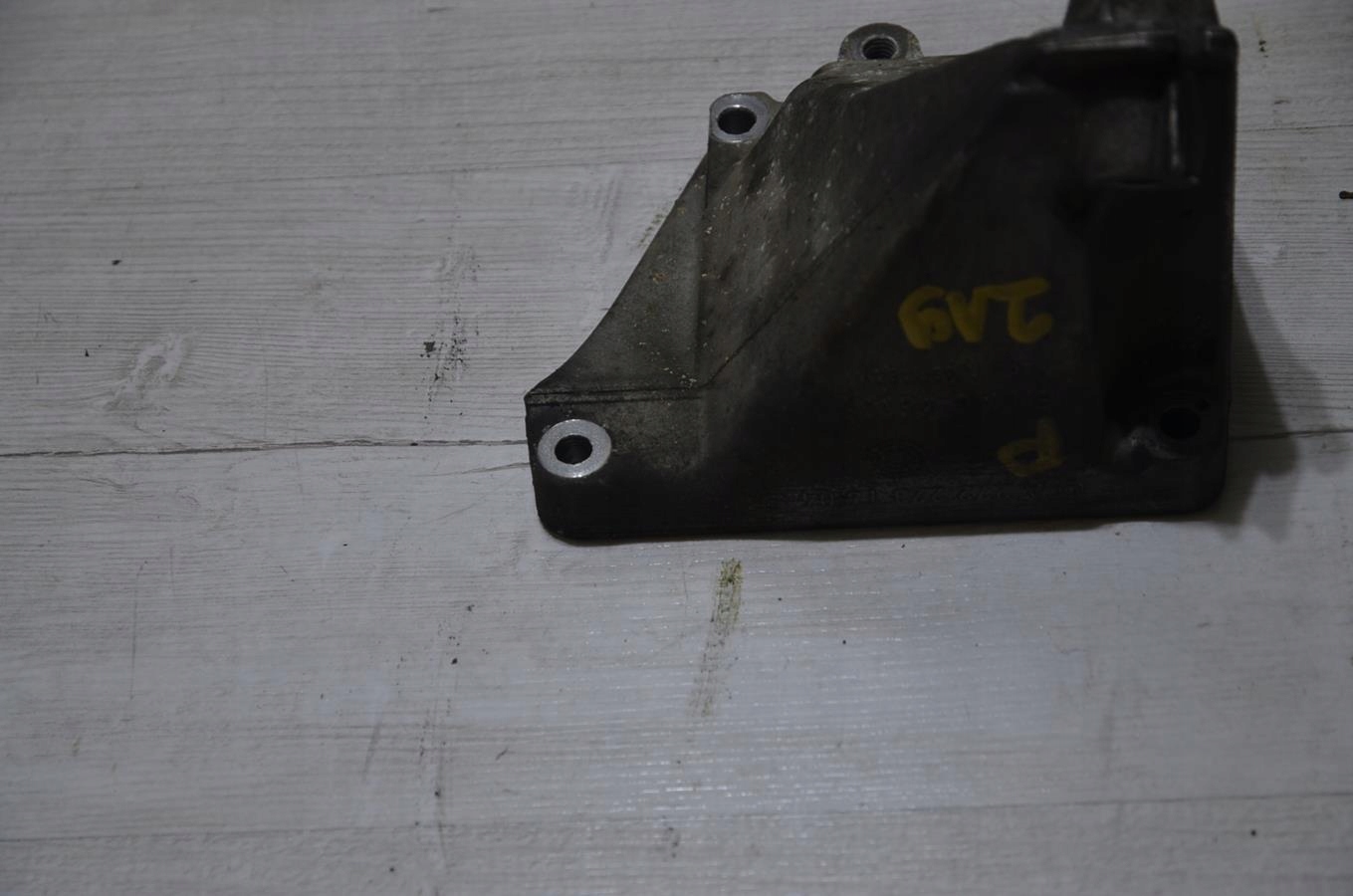 engine mount right Mercedes CLS w219