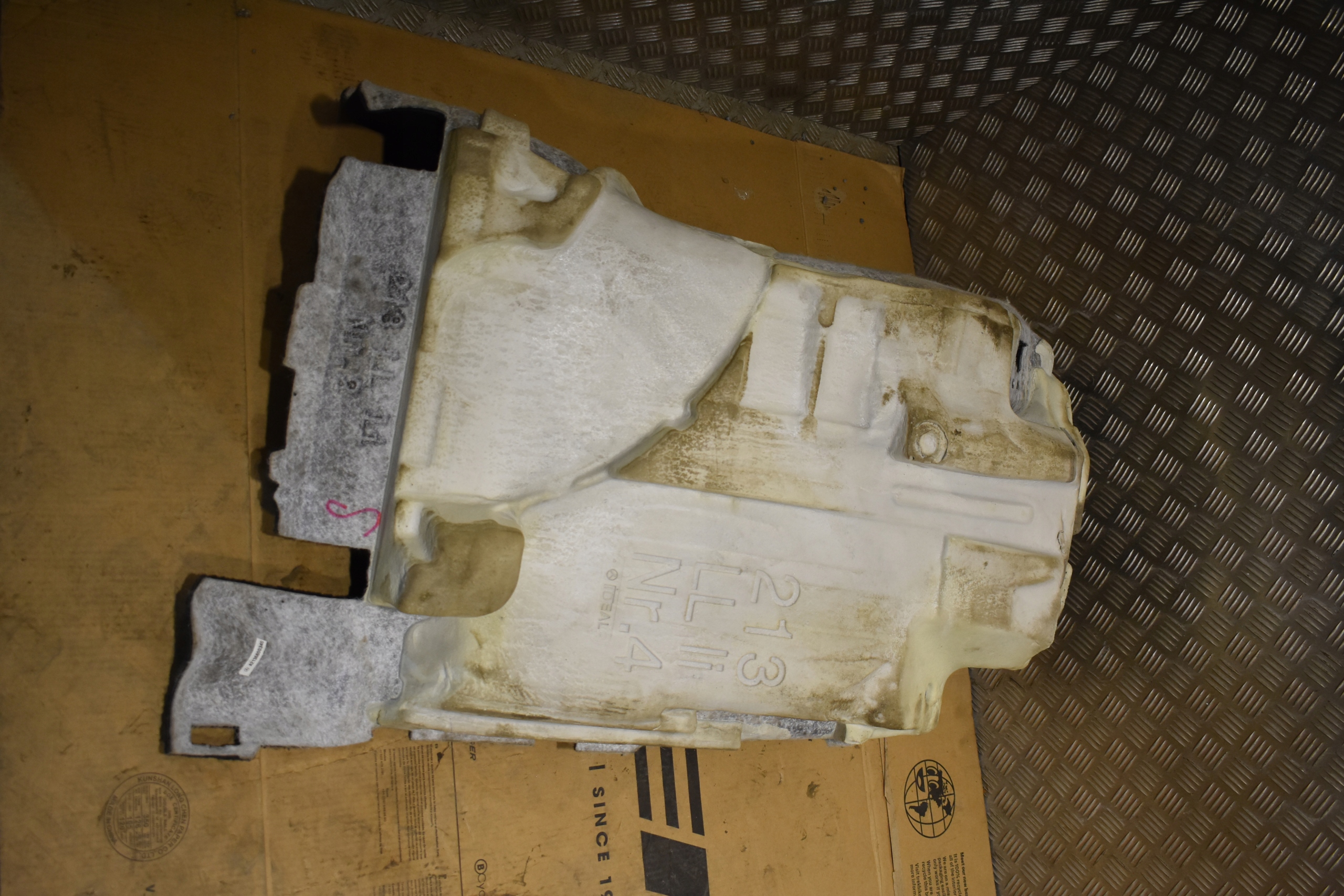 IDEALNY carpet front left MERCEDES W213 W290 1