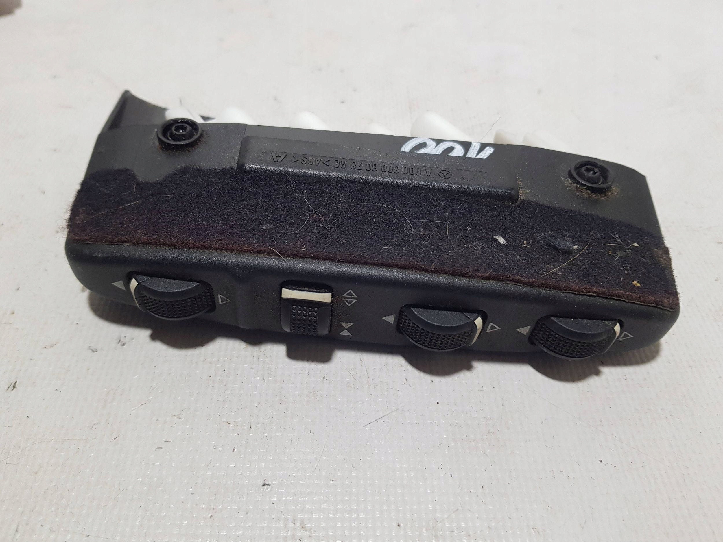 PANEL POMPOWANIA SITZ rechts MERCEDES W212 W207 W204