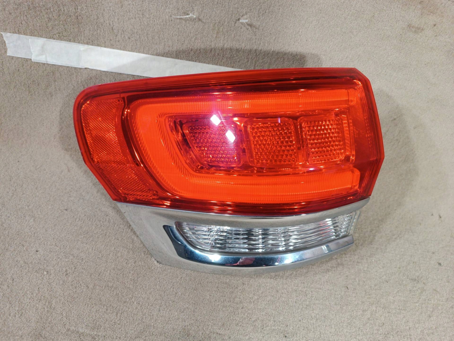 light rear left side Jeep Grand Cherokee 4 facelift 2014 P68110017AC