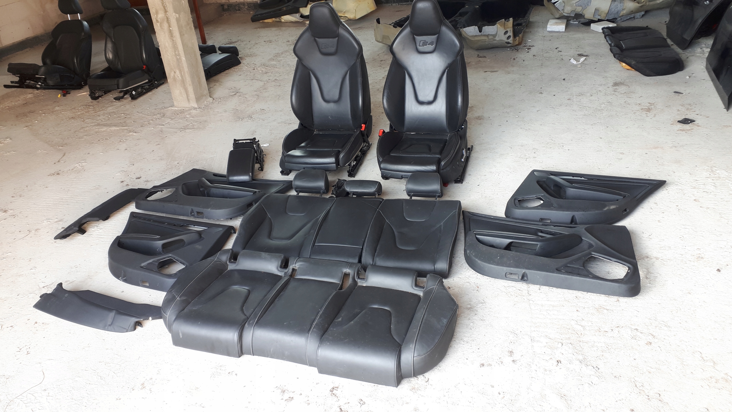 S4 B8 A4 LIFT Sitze Ledersitz GRZANE KUBELKI