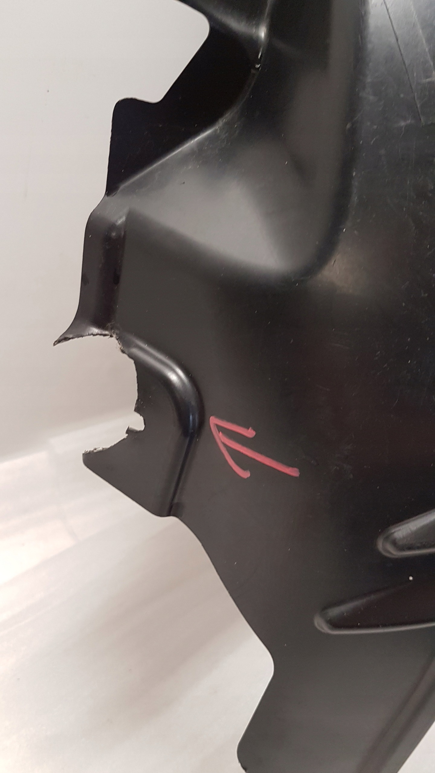 mudguard left front BMW F20 F21 7260709