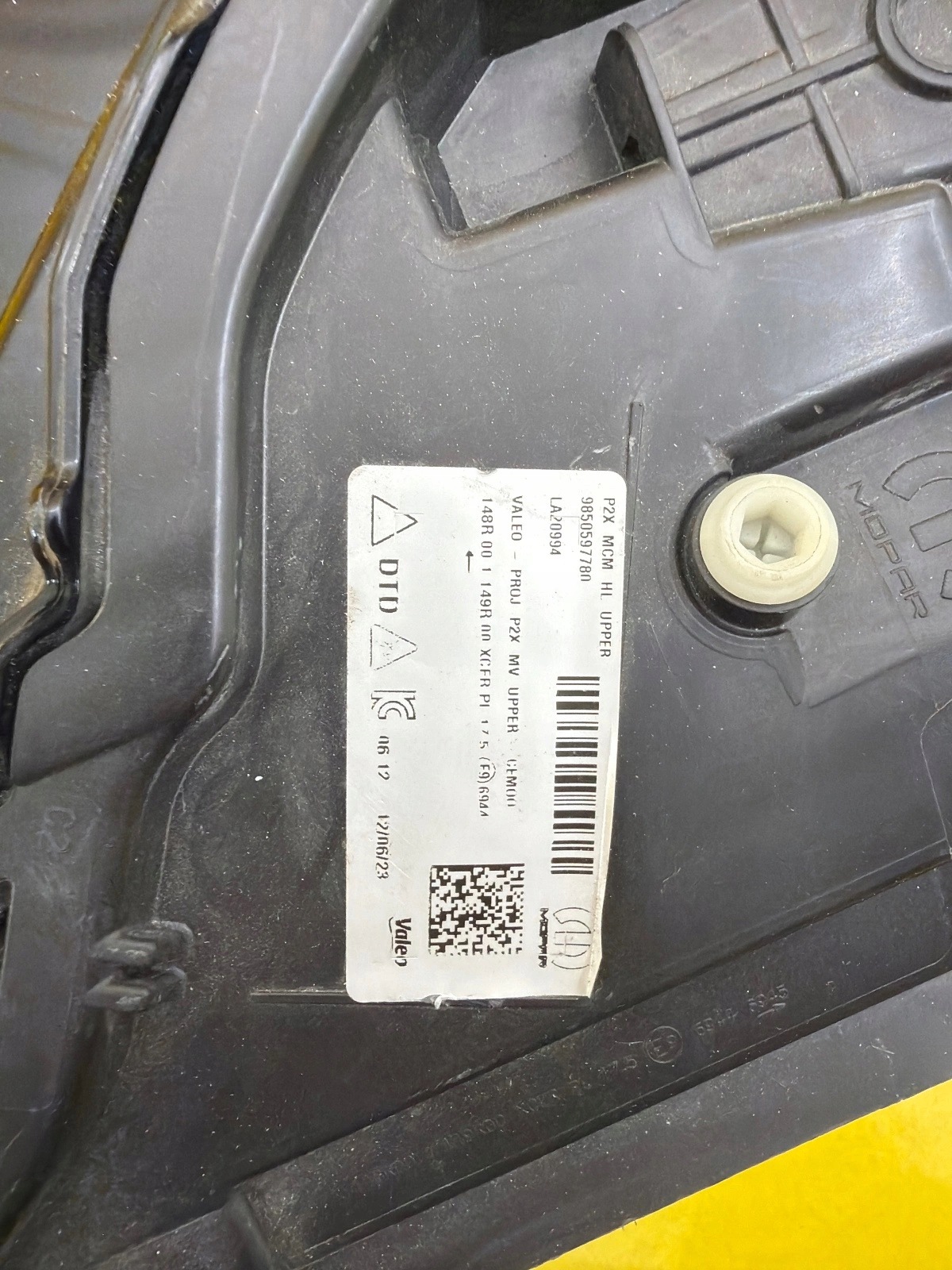 light right Peugeot 208 2008 II Lift Full Led 9850597780