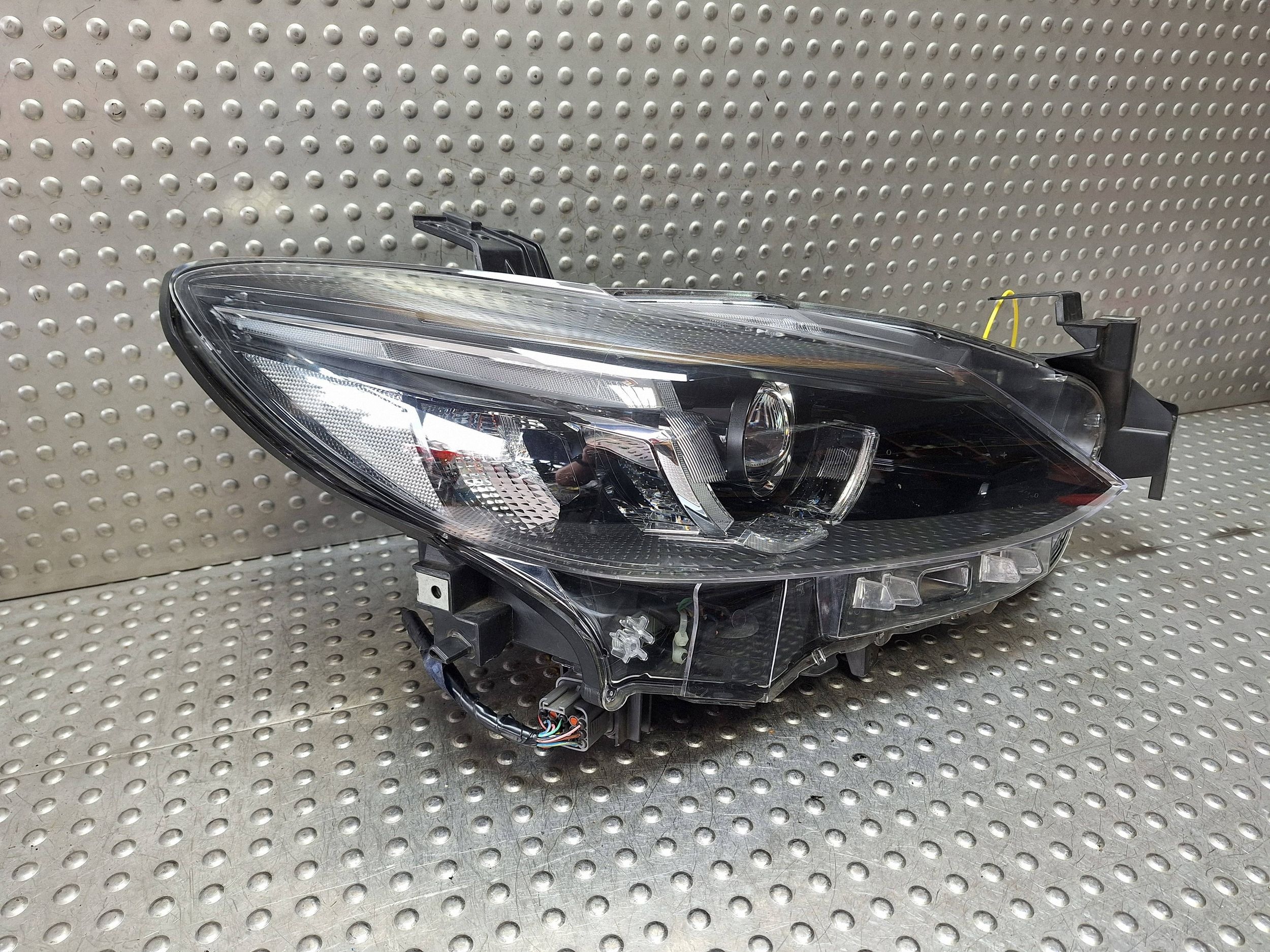 light right front MAZDA 6 GJ LIFT 14-18 EUROPA 2-soczewki