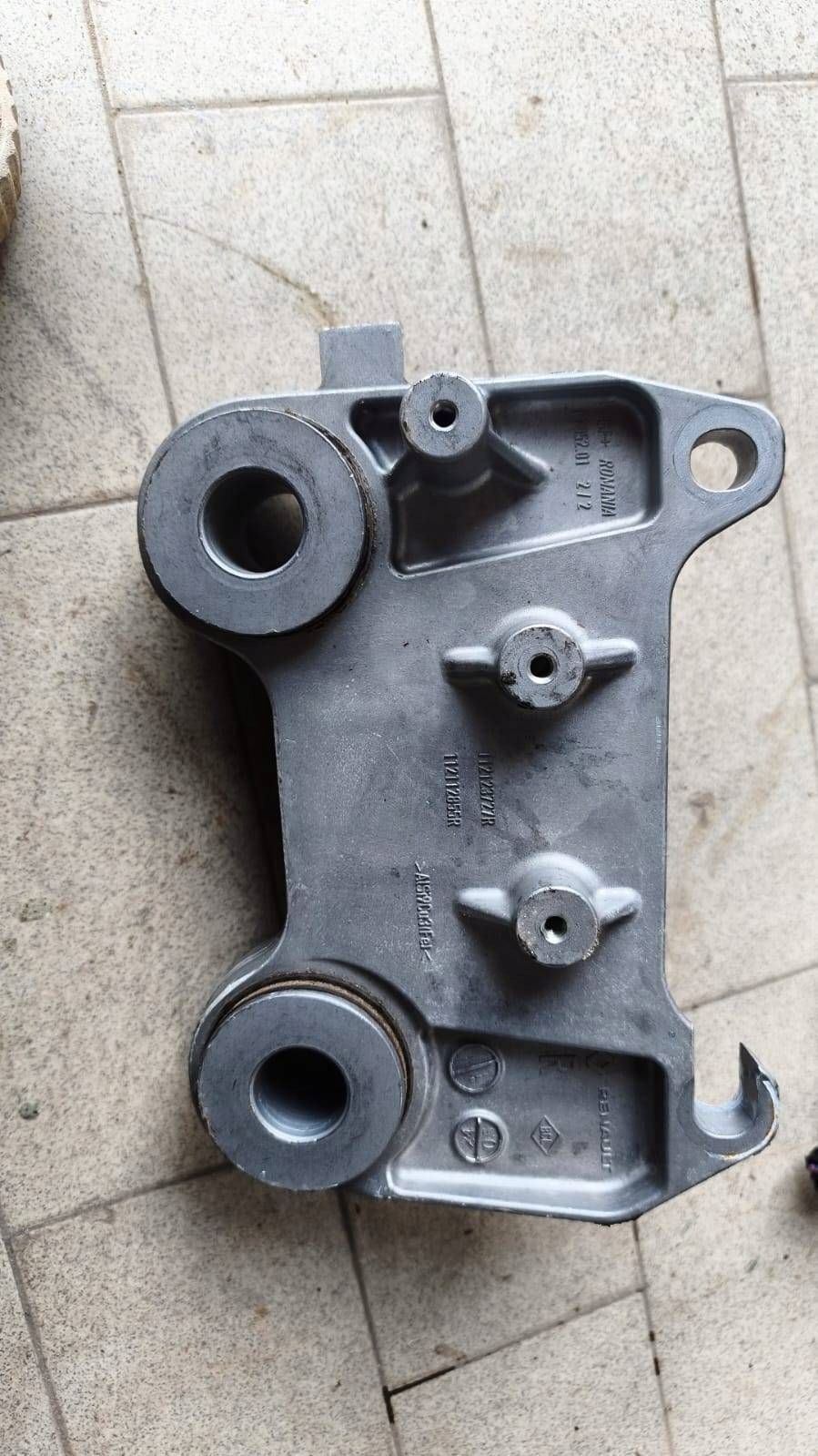 holder holder engine mount Renault 4 5 112123727R 112112855R