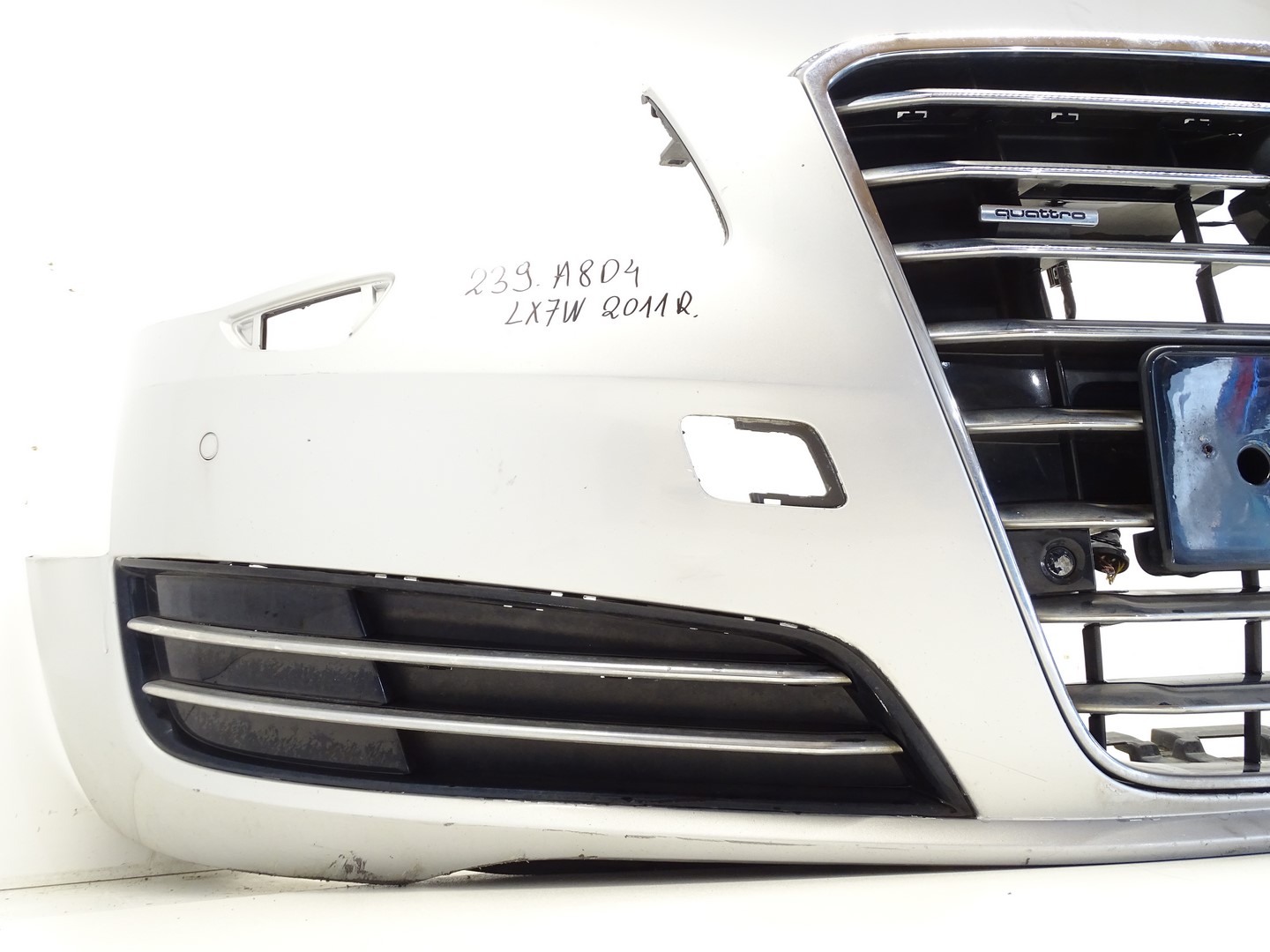 bumper front front AUDI A8 D4 LX7W