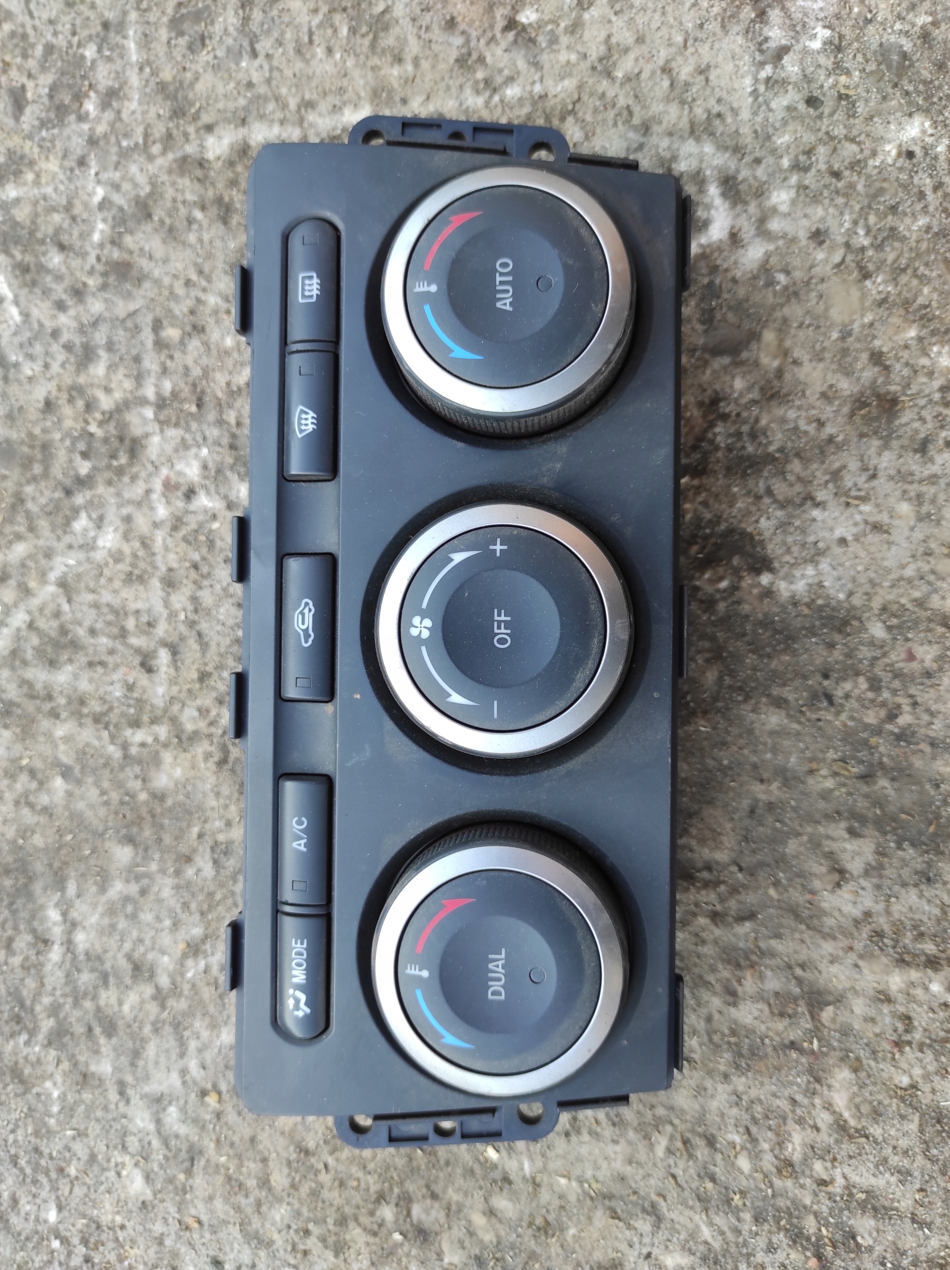 Panel air conditioning devices Mazda GH 08- GAP3 61190A