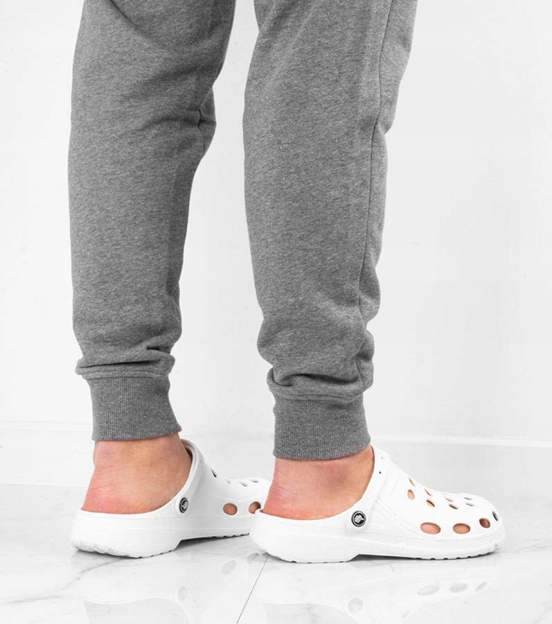 BIAŁE LEKKIE KLAPKI CHODAKI KROKSY MEDYCZNE 42 Cechy dodatkowe brak