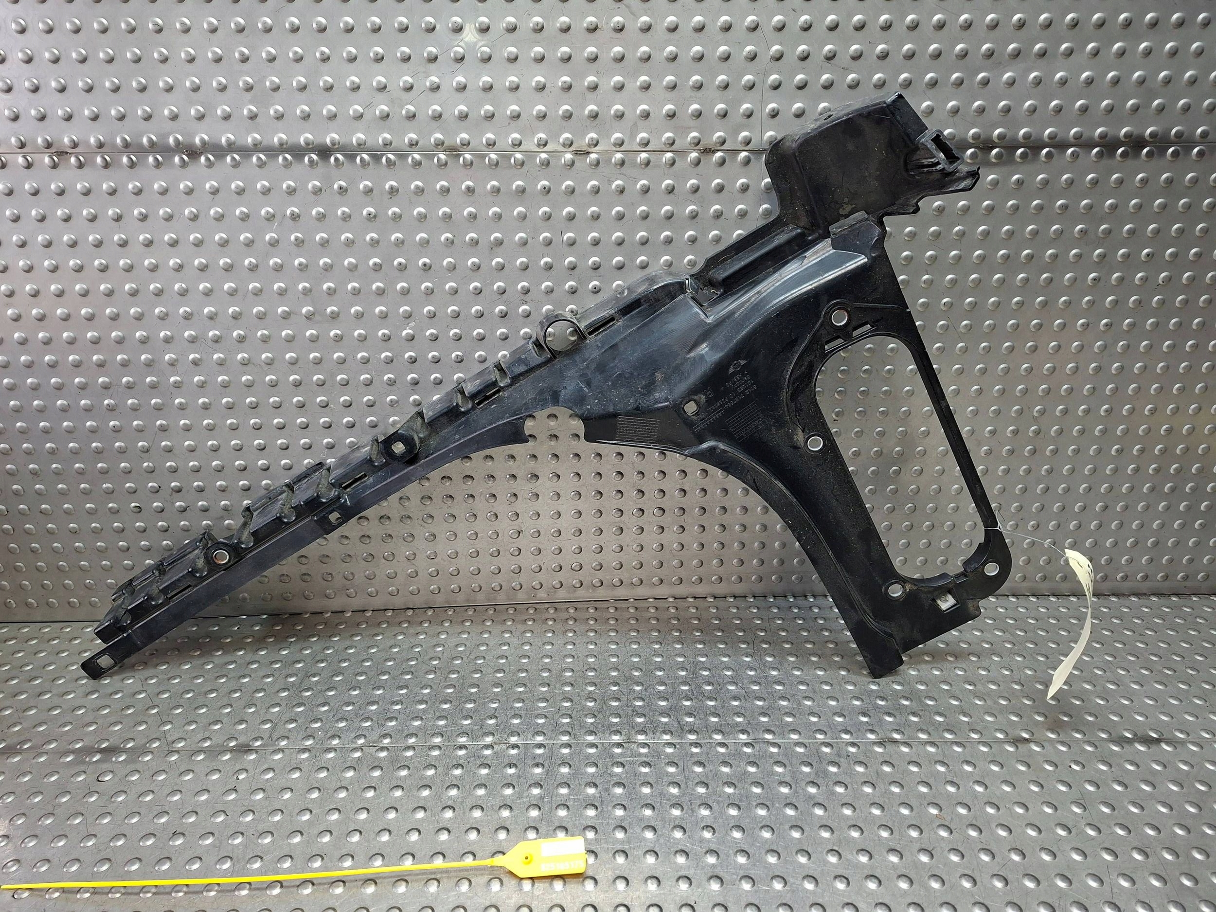 bumper bracket rear part right MINI COOPER R55 CLUBMAN 06- 7167564