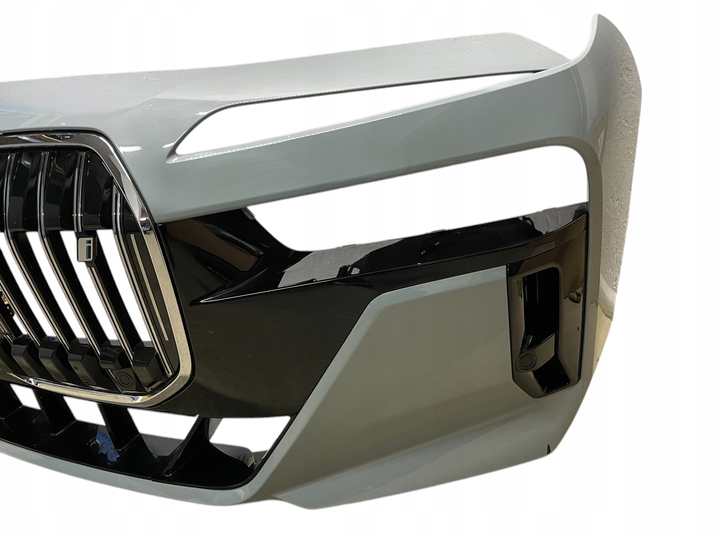 bumper front complete m-packet BMW i7 G70 C4P DEMONTAZ