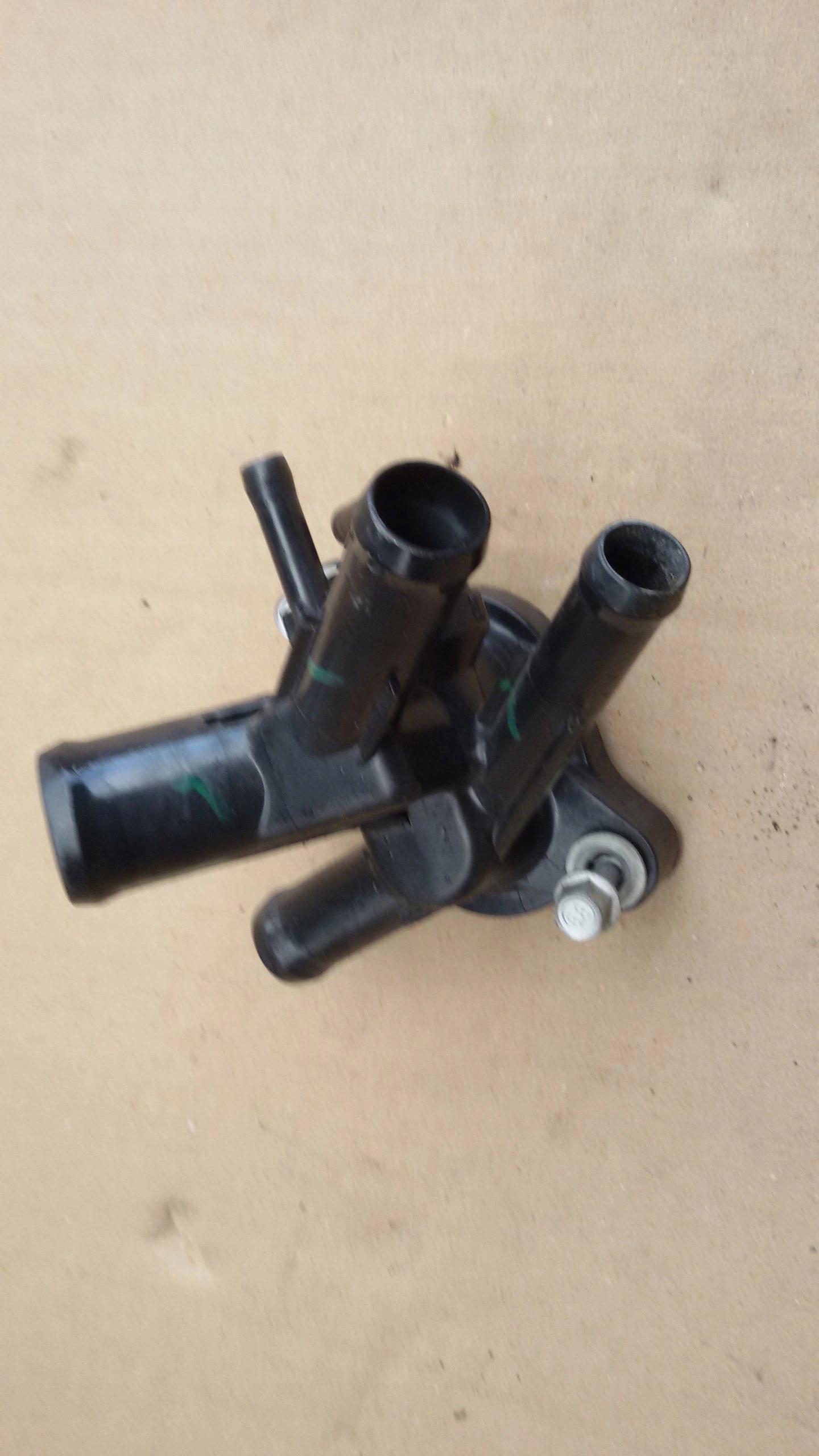 OBUDOWA TERMOSTATU OPEL ASTRA K V 1.0 TURBO