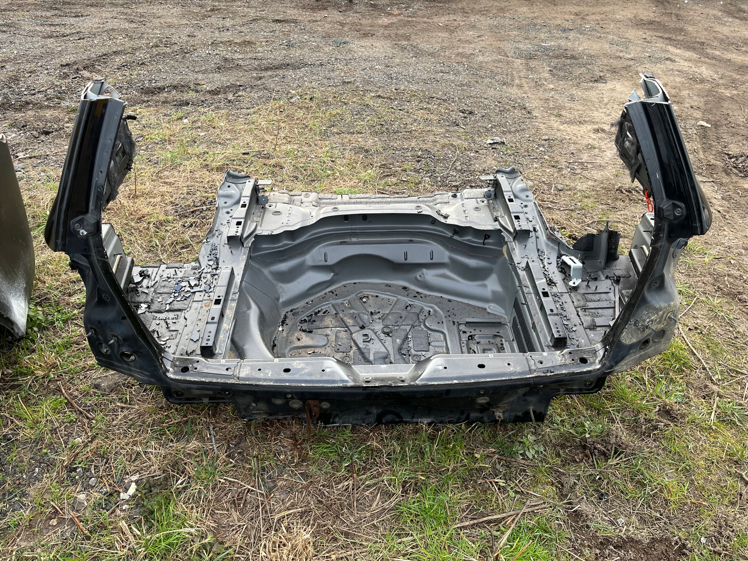 MERCEDES W212 LIFT KOMBI PAS TYŁ TYLNY DUPA WANNA