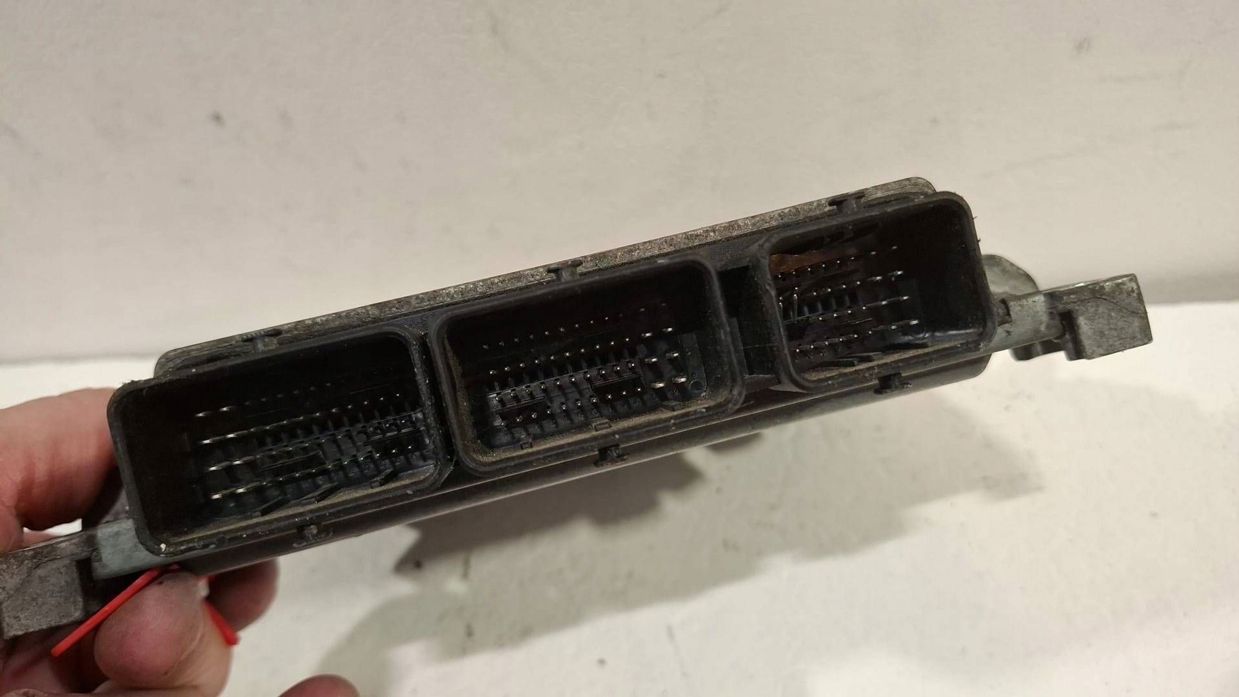 control unit of the engine computer 8200542288 Renault 1.5 DCI