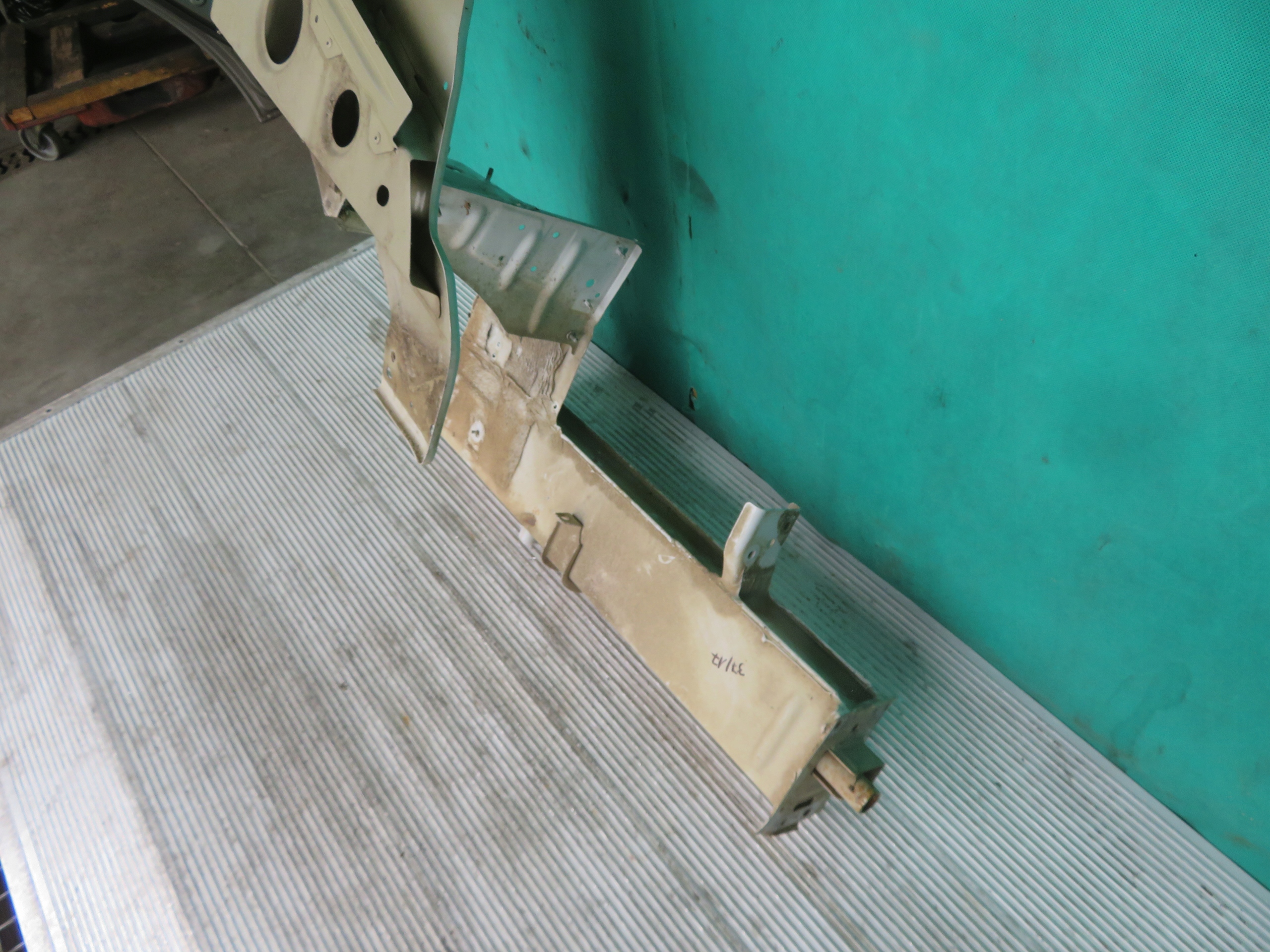 quarter quarter right front MERCEDES SPRINTER 906 15R