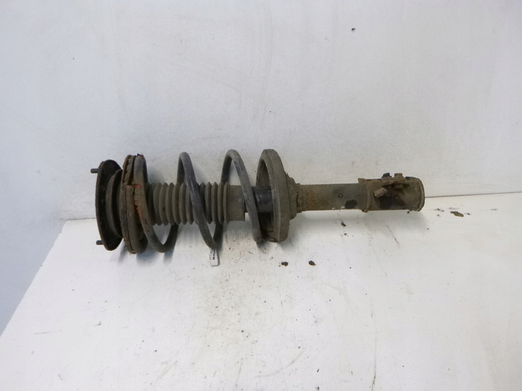 shock absorber front Suzuki Liana 1.6 4x4 2002