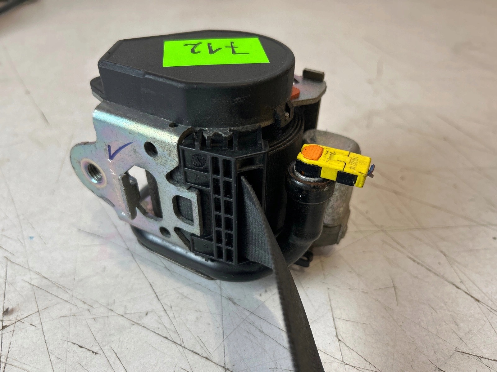 tension belt safety front front right Ford Transit Custom