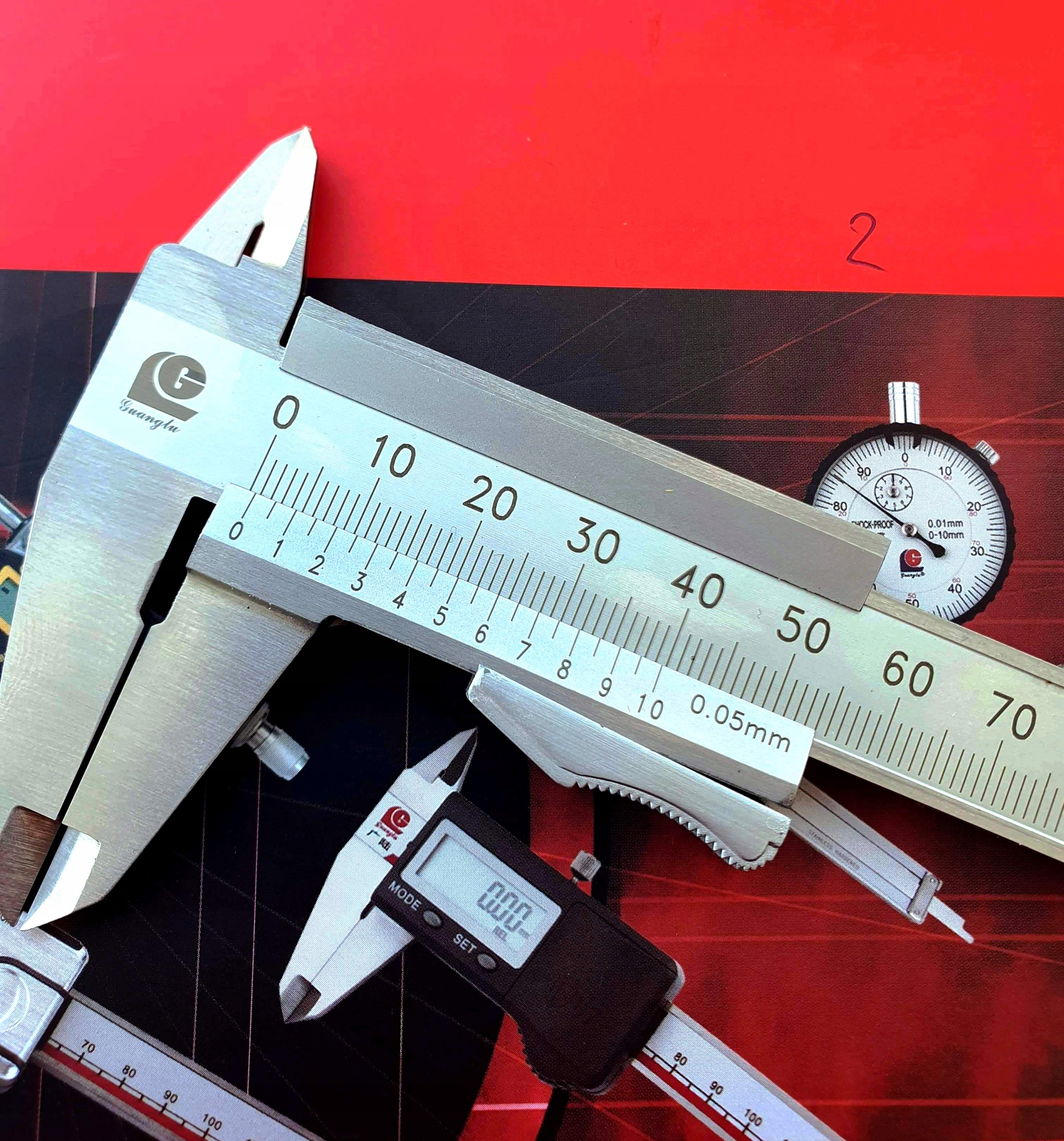 Suwmiarka noniuszowa L300