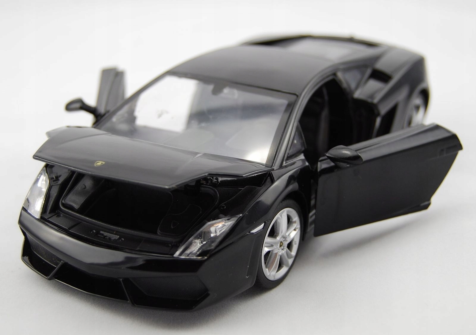 WELLY LAMBORGHINI GALLARDO LP560-4 1:24 NOWY METAL Model LAMBORGHINI GALLARDO LP560-4