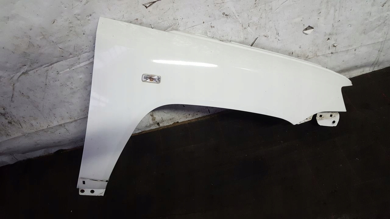 fender right front front PW7 Jeep Compass