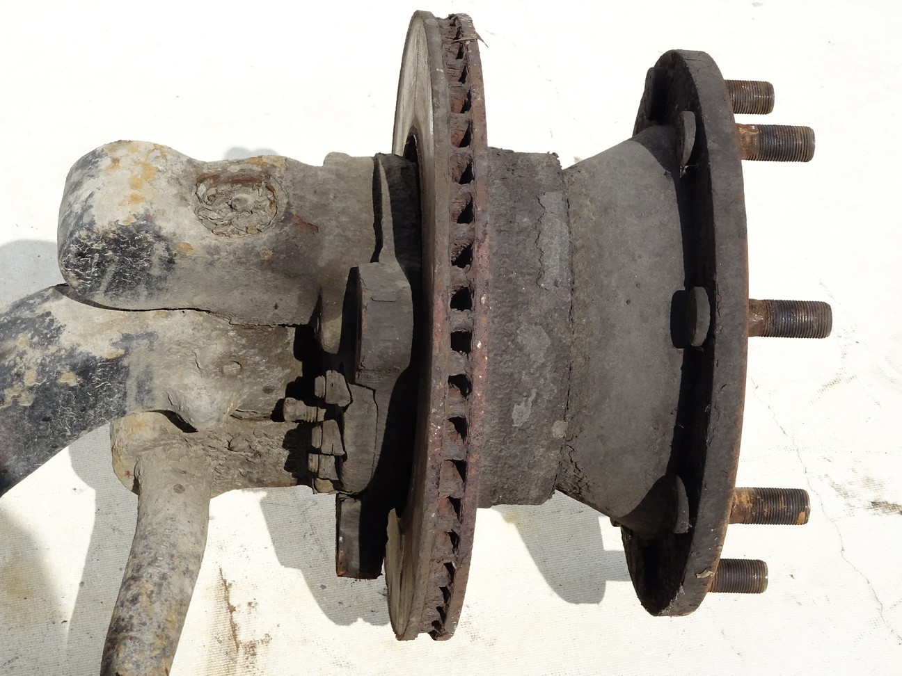 OŚ PRZÓD RENAULT TRUCKS N Van (minibus) KM ZAWIESZENIE PRZEDNIA Typ samochodu Samochody osobowe