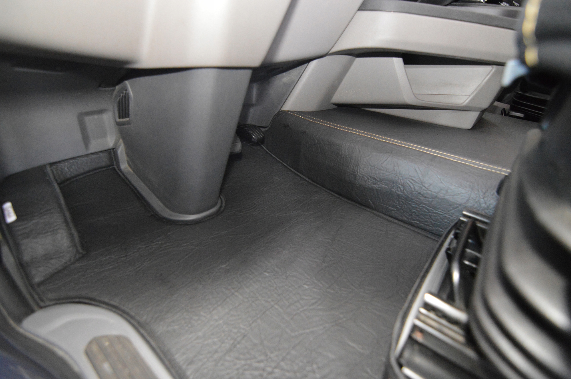 DYWANIKI SKORA MARSZCZONA SCANIA R OD 2016 NIEAMOR Manufacturer catalog number SCANIA R 2016