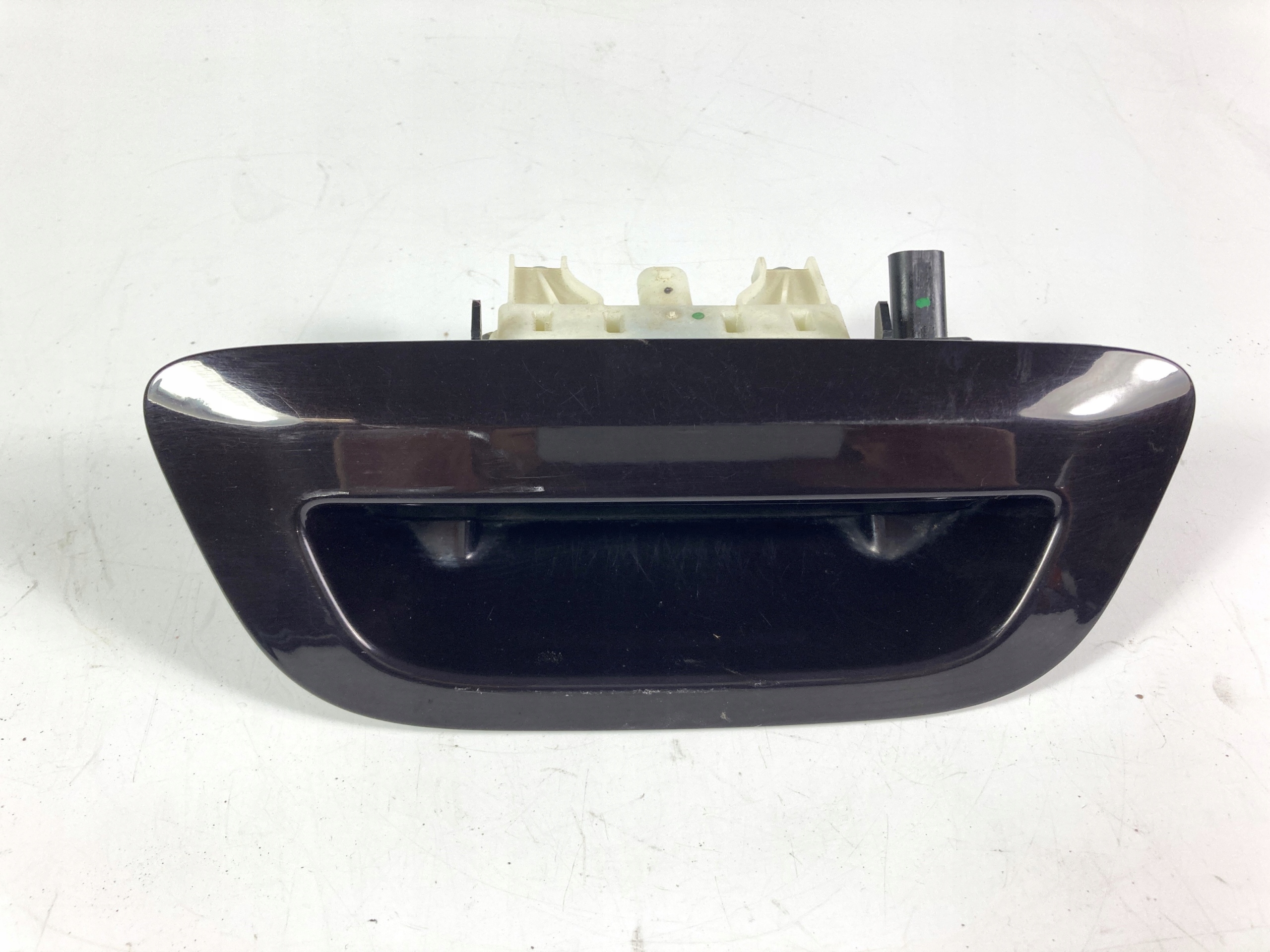 Chrysler Pacifica hybryda 2017-20 handle bonnet boot