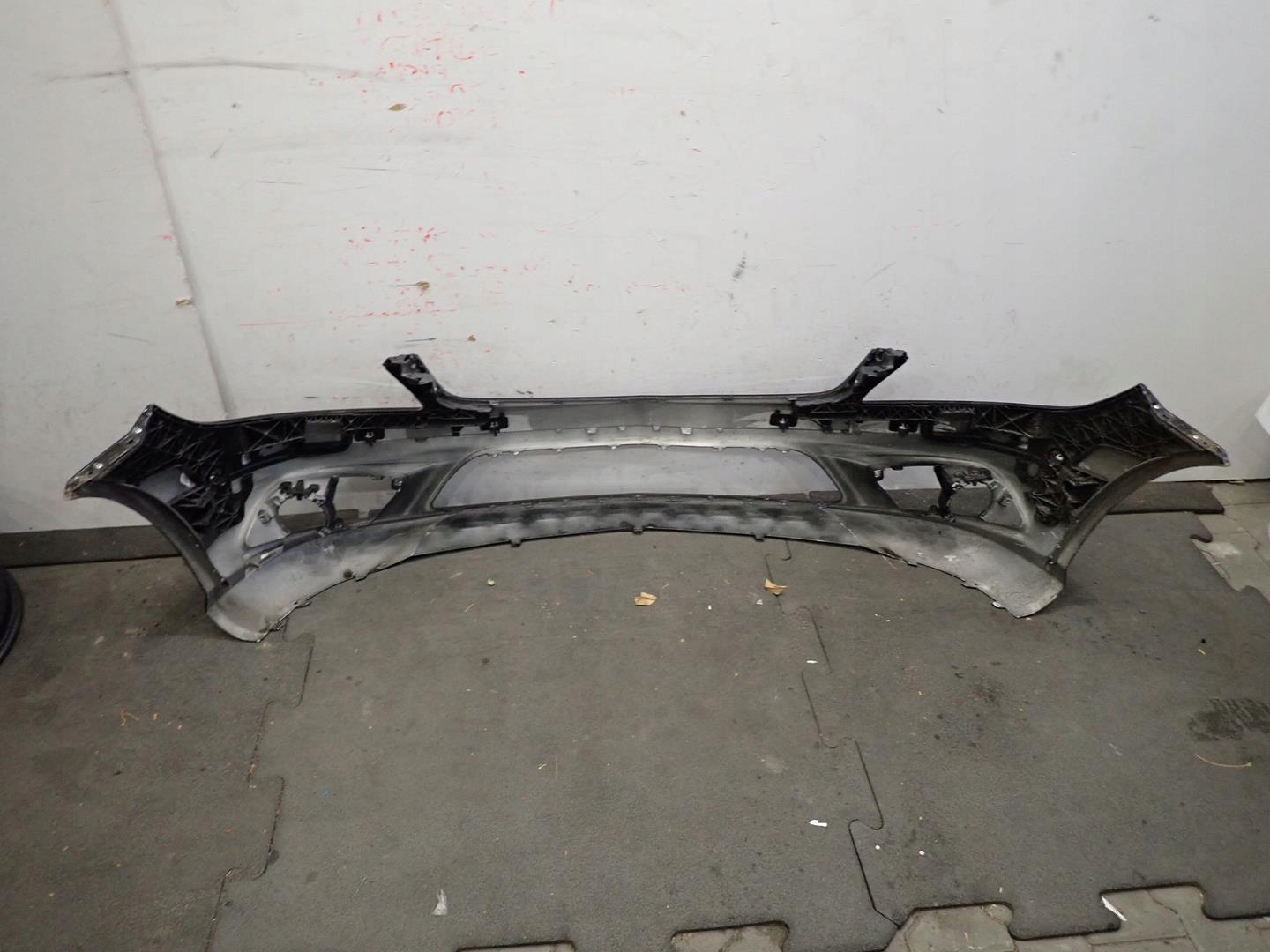 bumper front front MERCEDES C-KLASA W204 2007-2011 AMG A2048853725