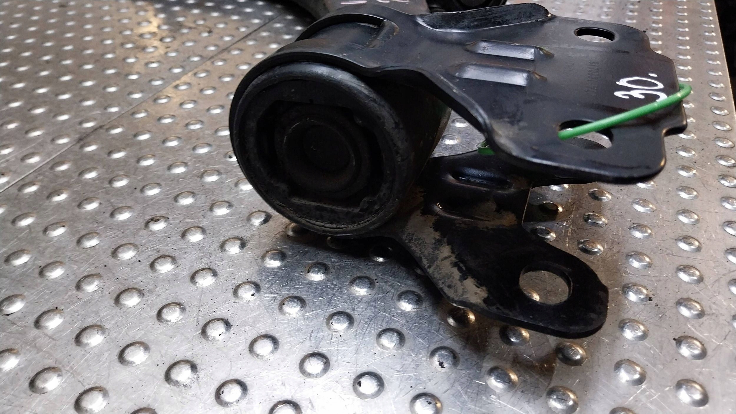 arm left front AV61-3A262-DA VOLVO V40 II LIFT (2016-2019) 2.0 D2