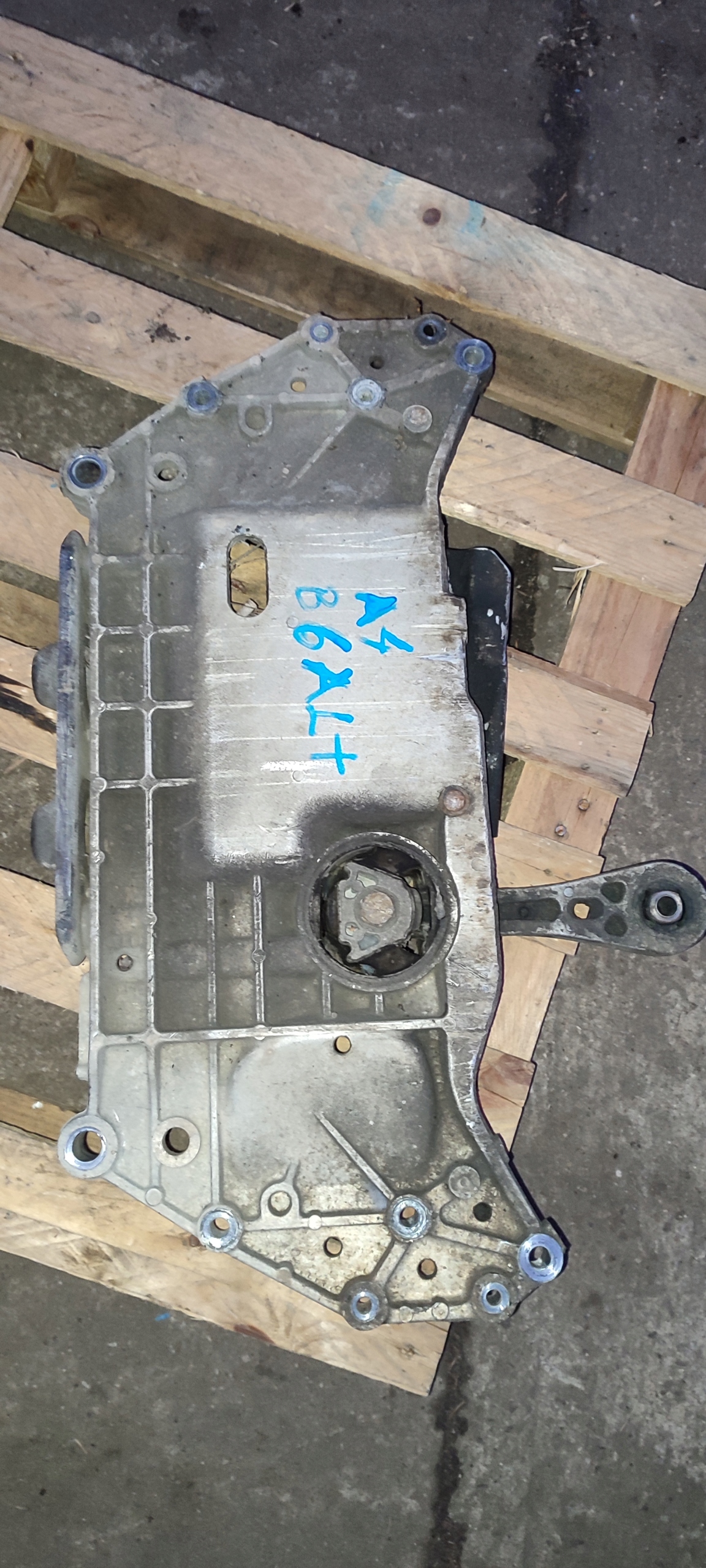 subframe axle beam VW AUDI SEAT SKODA 1K0199369F