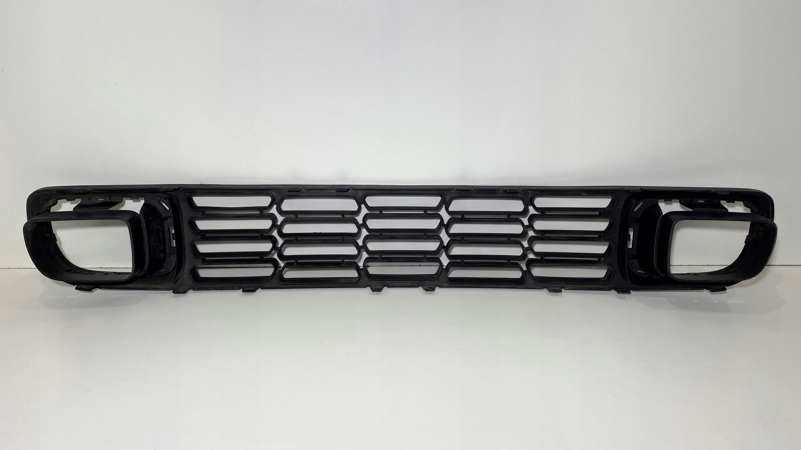 Бампер решетка MINI COOPER R60 9802061