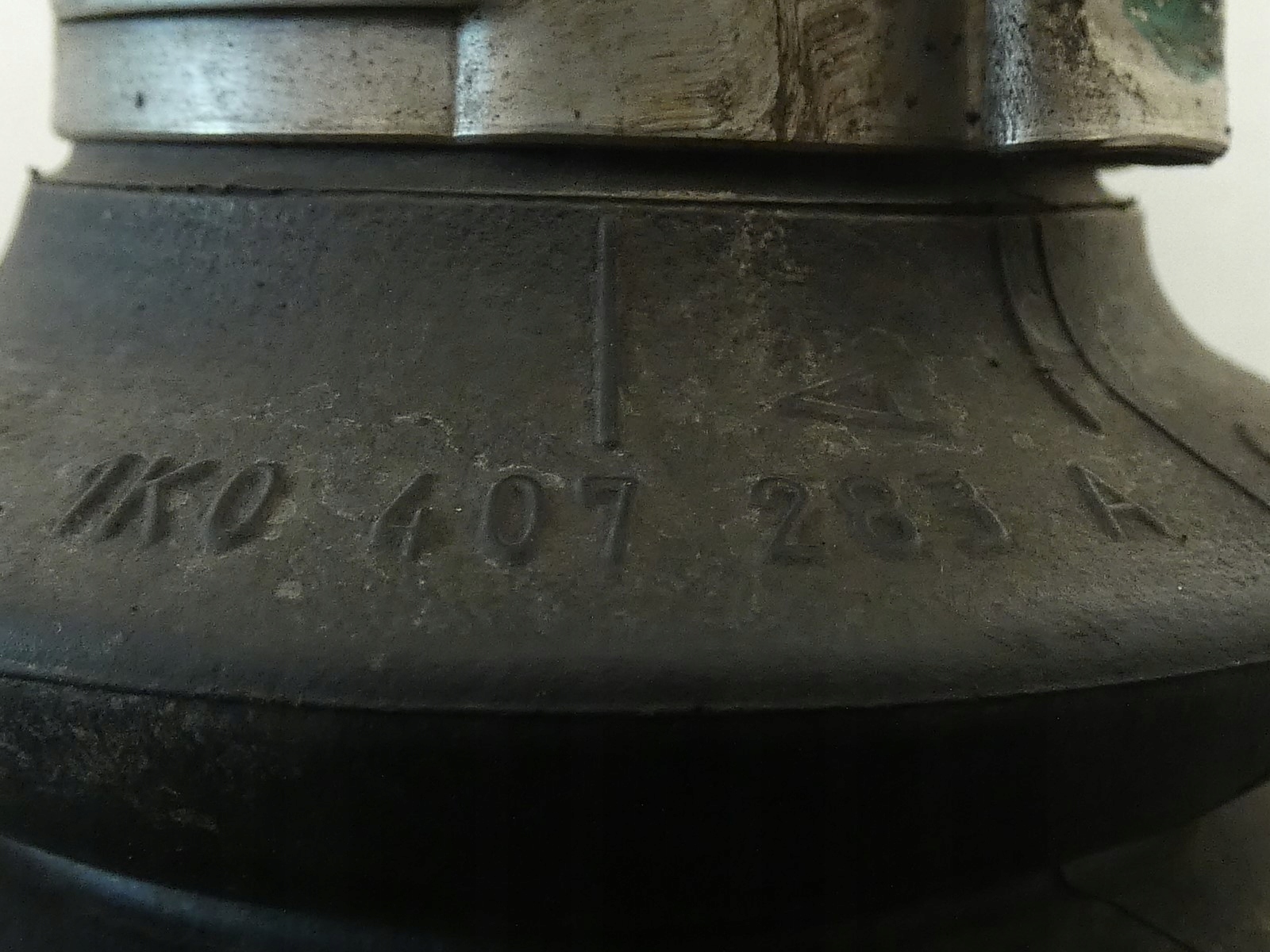 semi-axis right right front front AUDI A1 8X 2.0 TDI 6R0407762F