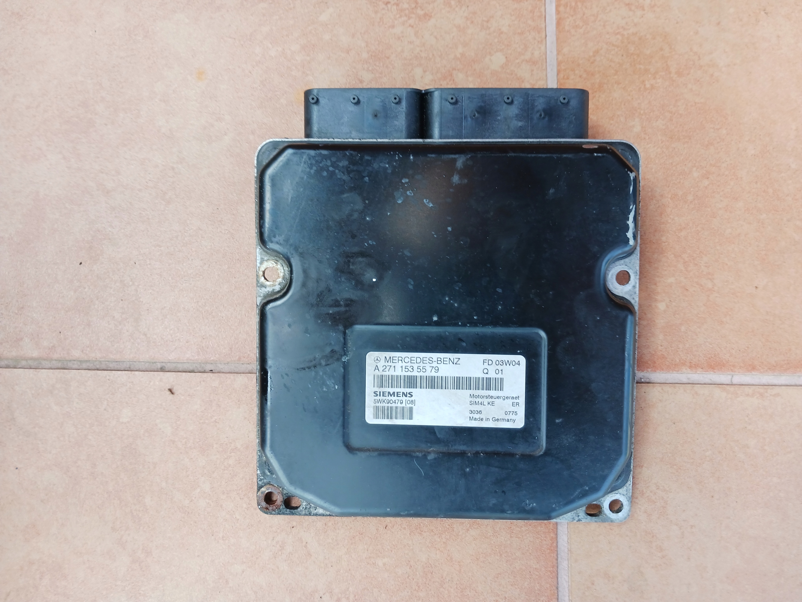 computer of the engine MERCEDES 1,8 compressor; A2711535579