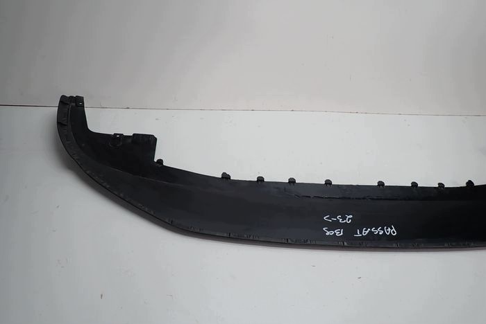 VW PASSAT B9 doplněk spoiler nárazníku přední předek