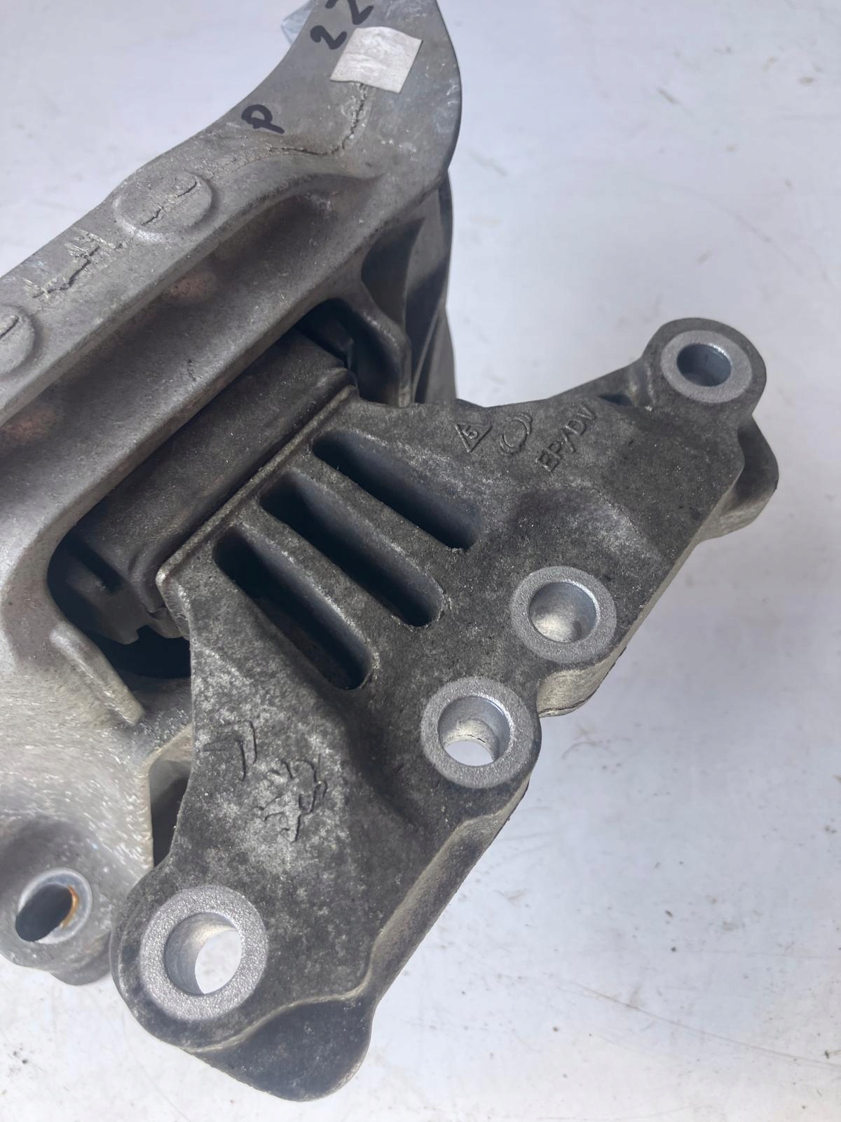 holder engine mount CITROEN C4 PICASSO II 1.6 BLUE HDI 4A111210