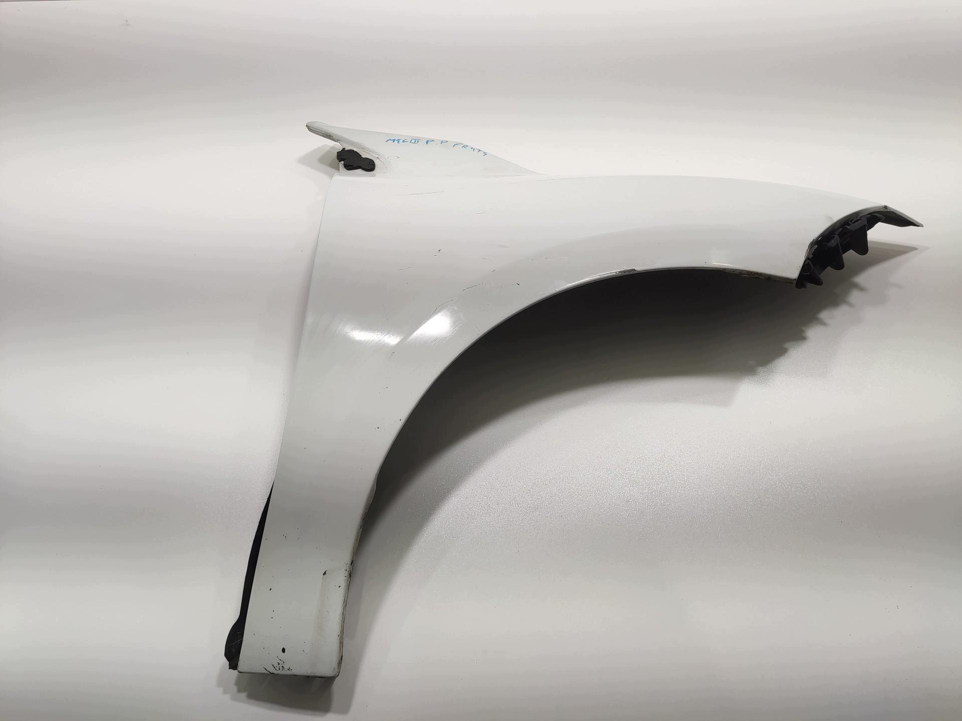 fender right front front RENAULT MEGANE III 2008-2013