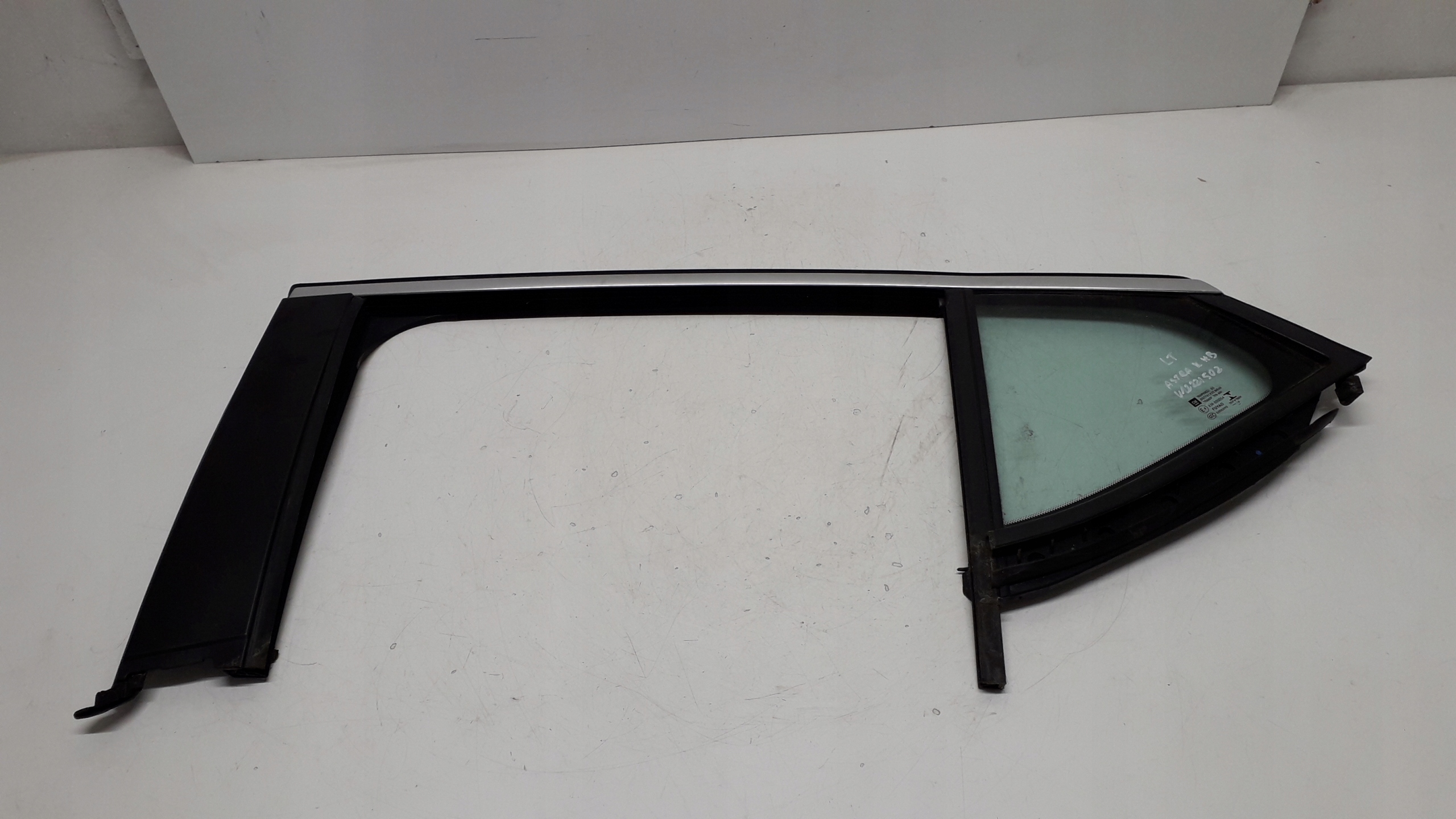 15- - OPEL ASTRA K 15-HB СТЕКЛО ЗАДНЕЕ ЛЕВОЕ МАЛЕНЬКОЕ AS2 ..16