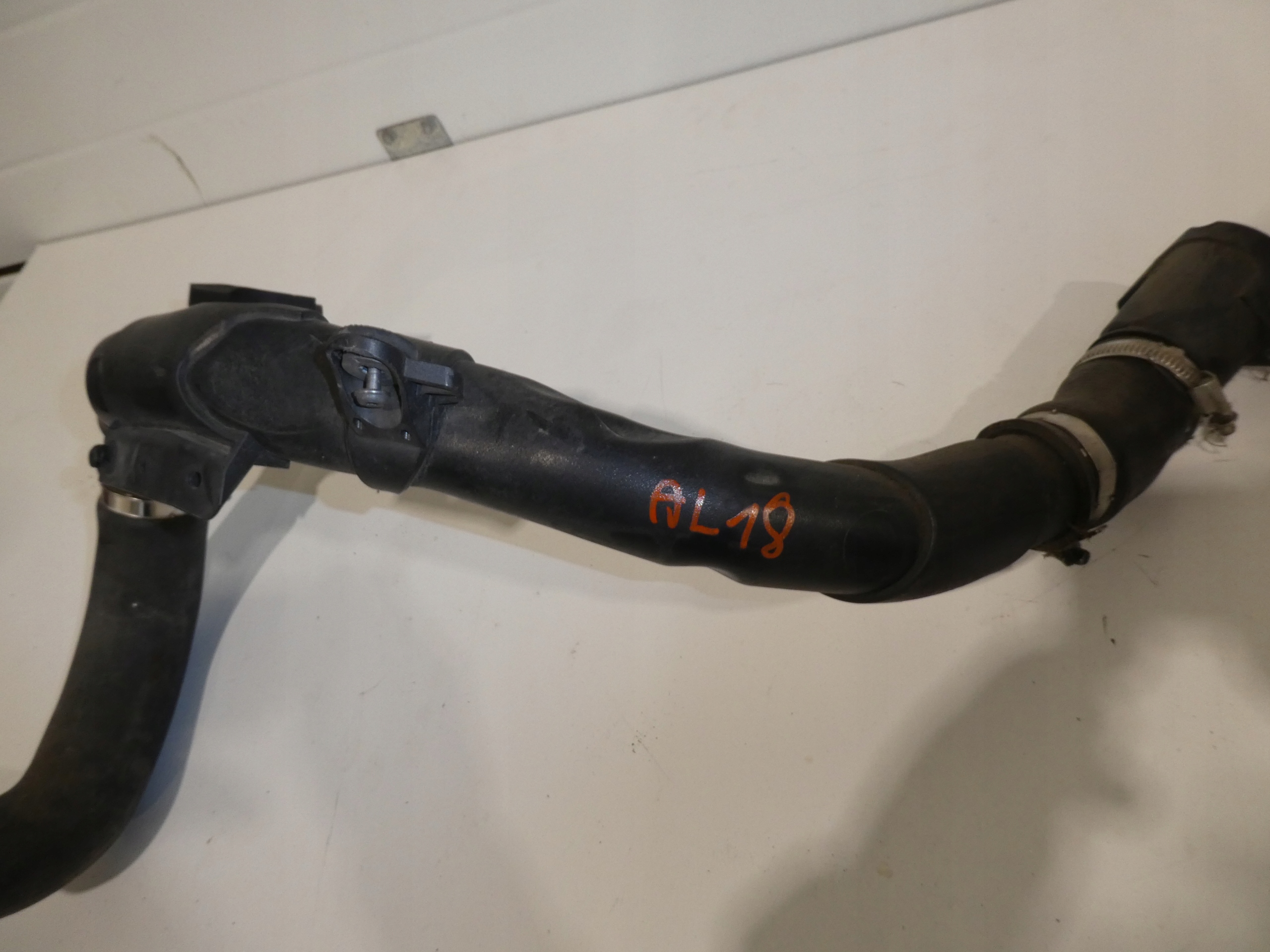 TIGUAN PASSAT 2.0TDI ROHR INTERCOOLER 5N0145840K