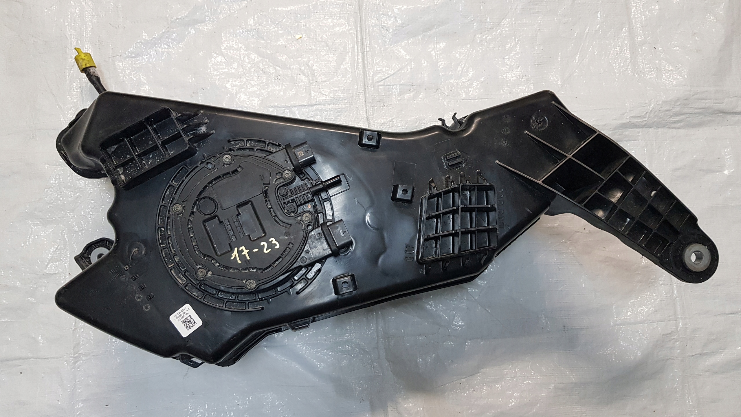 BMW X5 G05 X6 бак AdBlue SCR AKTIV 7440009