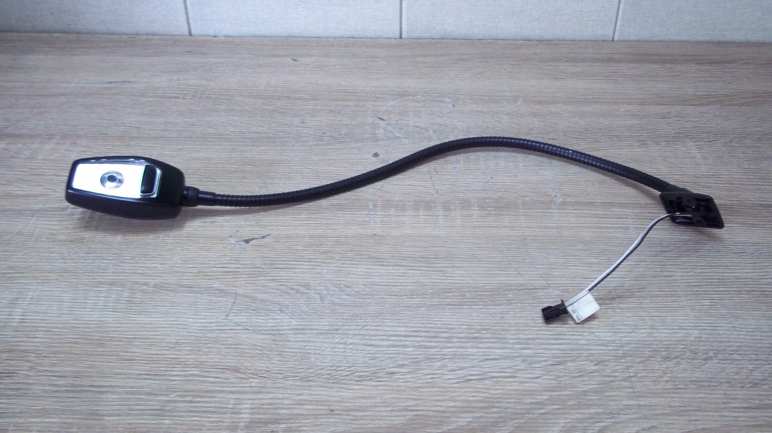 82301393 - ОСВЕЩЕНИЕ КАБИНЫ ЛАМПА ЛАМПА VOLVO FH 4