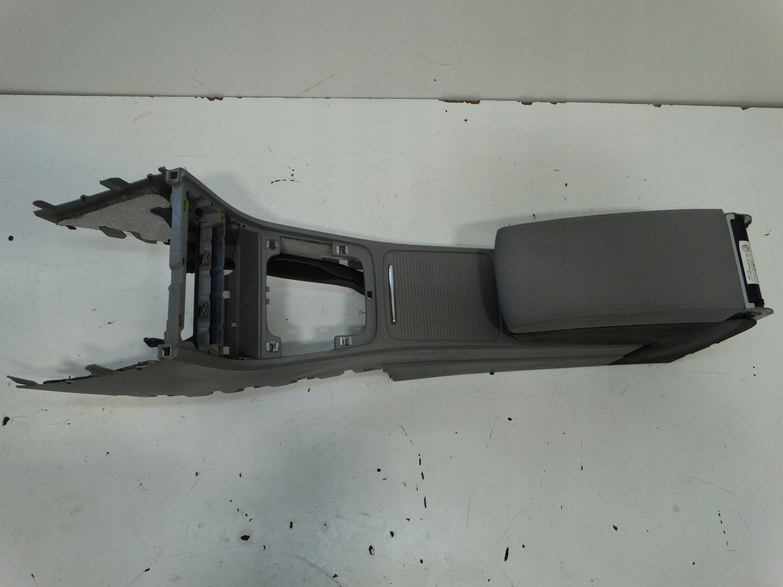 tunnel central armrest VW PASSAT B6 KOMBI 3C0864207M