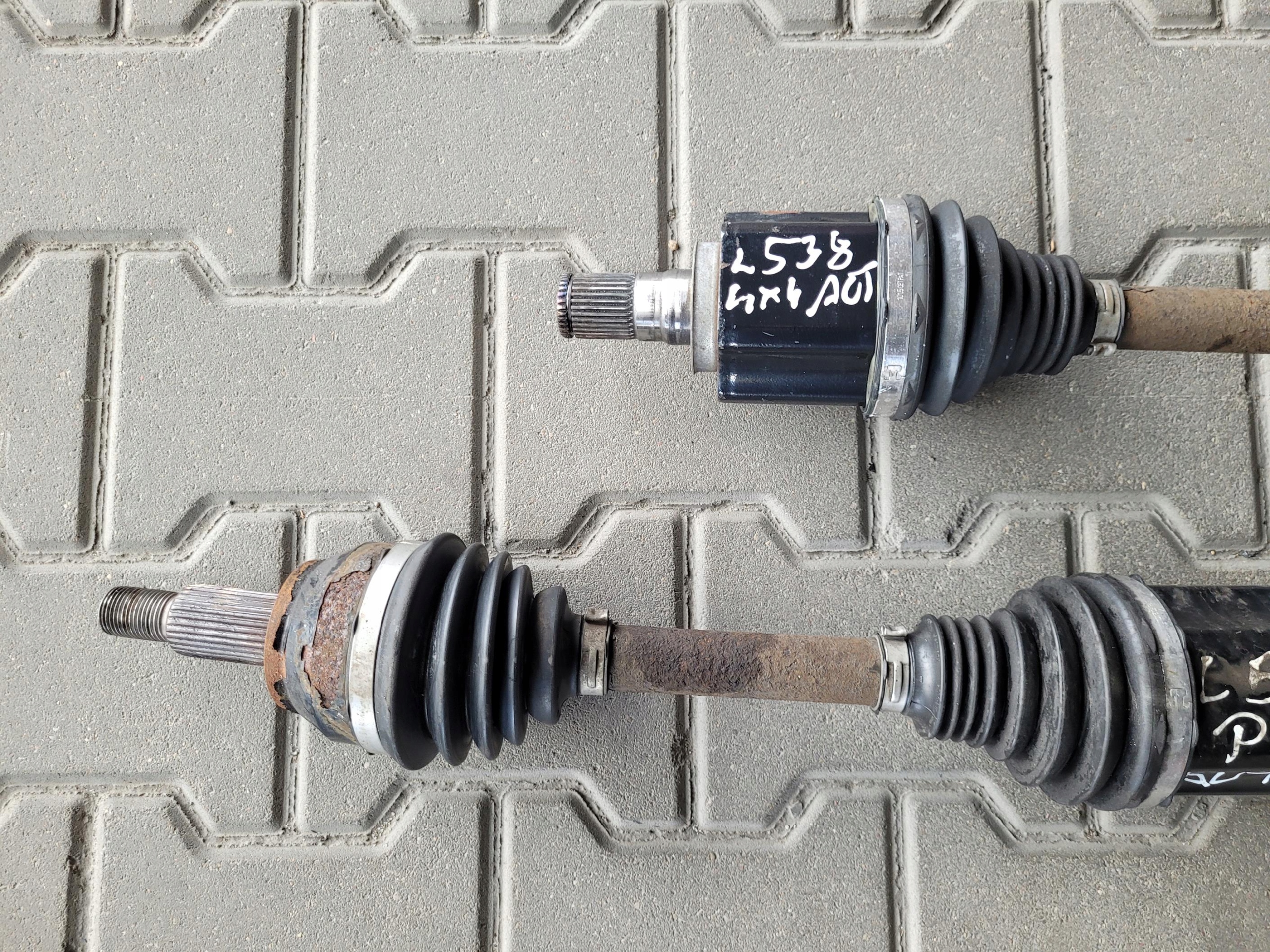 semi-axis front front left LAND RANGE ROVER EVOQUE L538 LIFT 2.0 D AUTOMAT