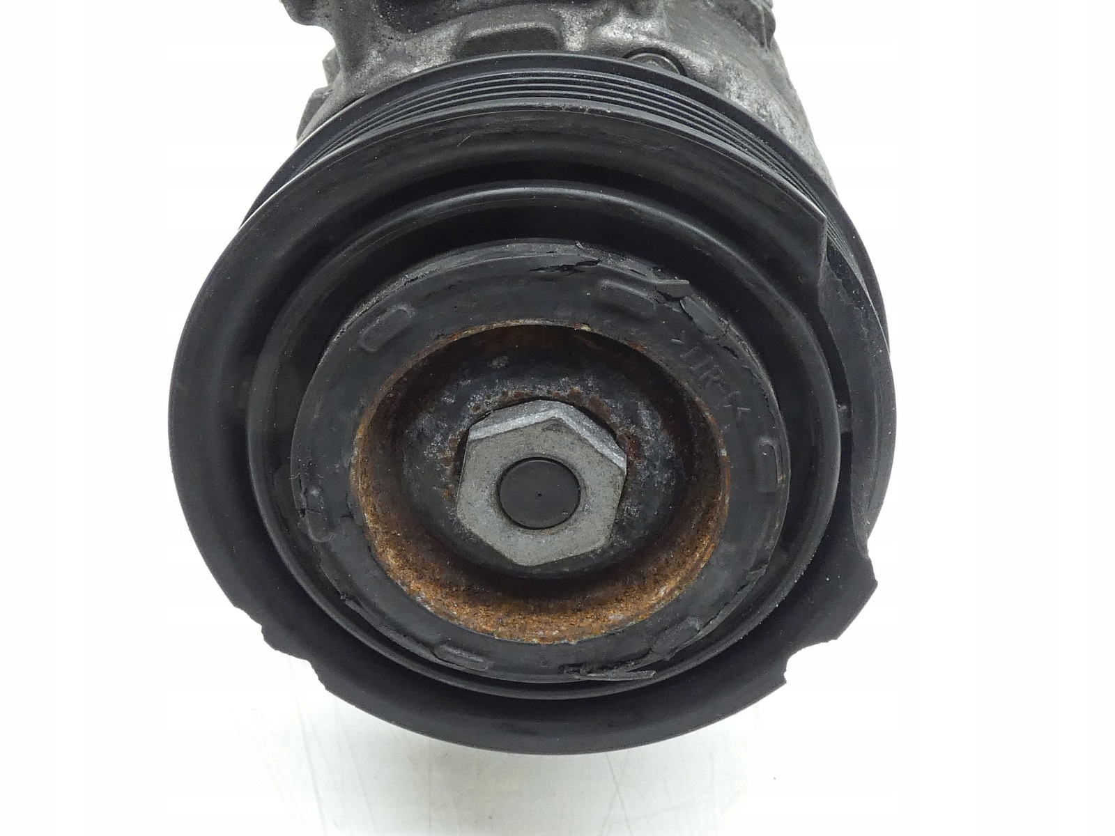 compressor compressor; of the air conditioning AUDI A4 B9 2.0 TDI 4M0820803